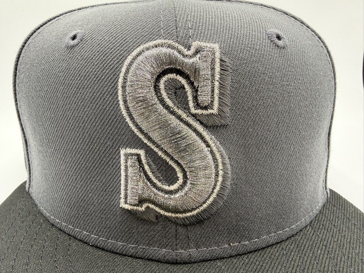 New Era Seattle Mariners New Era 59FIFTY Fitted – Size 7 1/8 Size ONE SIZE - 3 Thumbnail