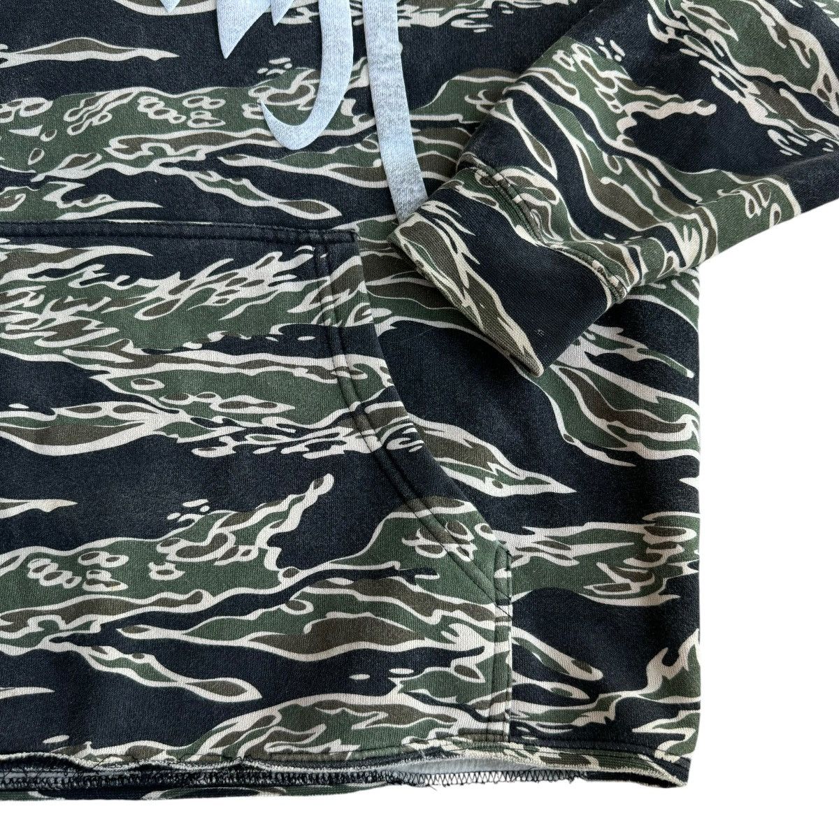 Rap Tees × Revenge Revenge xxxtentacion Camo Revenge Tiger Skull Hoodie Hype Size US M / EU 48-50 / 2 - 6 Thumbnail
