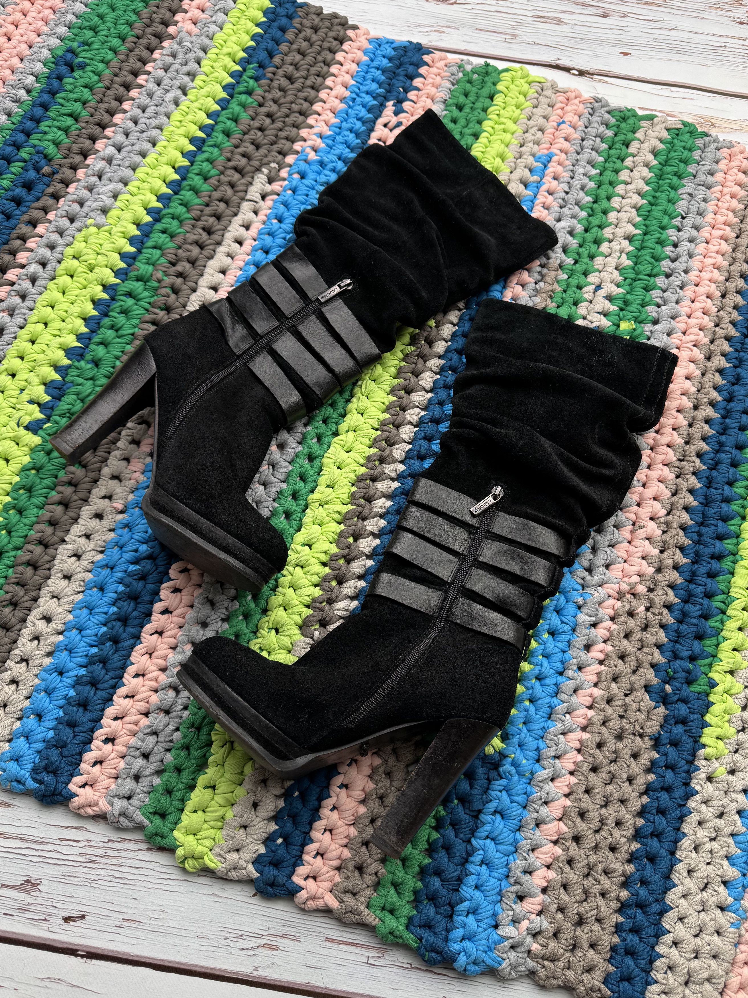 Vintage Vintage Suede Leather Belted Heels Boots (ET1)(D15) Size US 8 / IT 38 - 4 Thumbnail