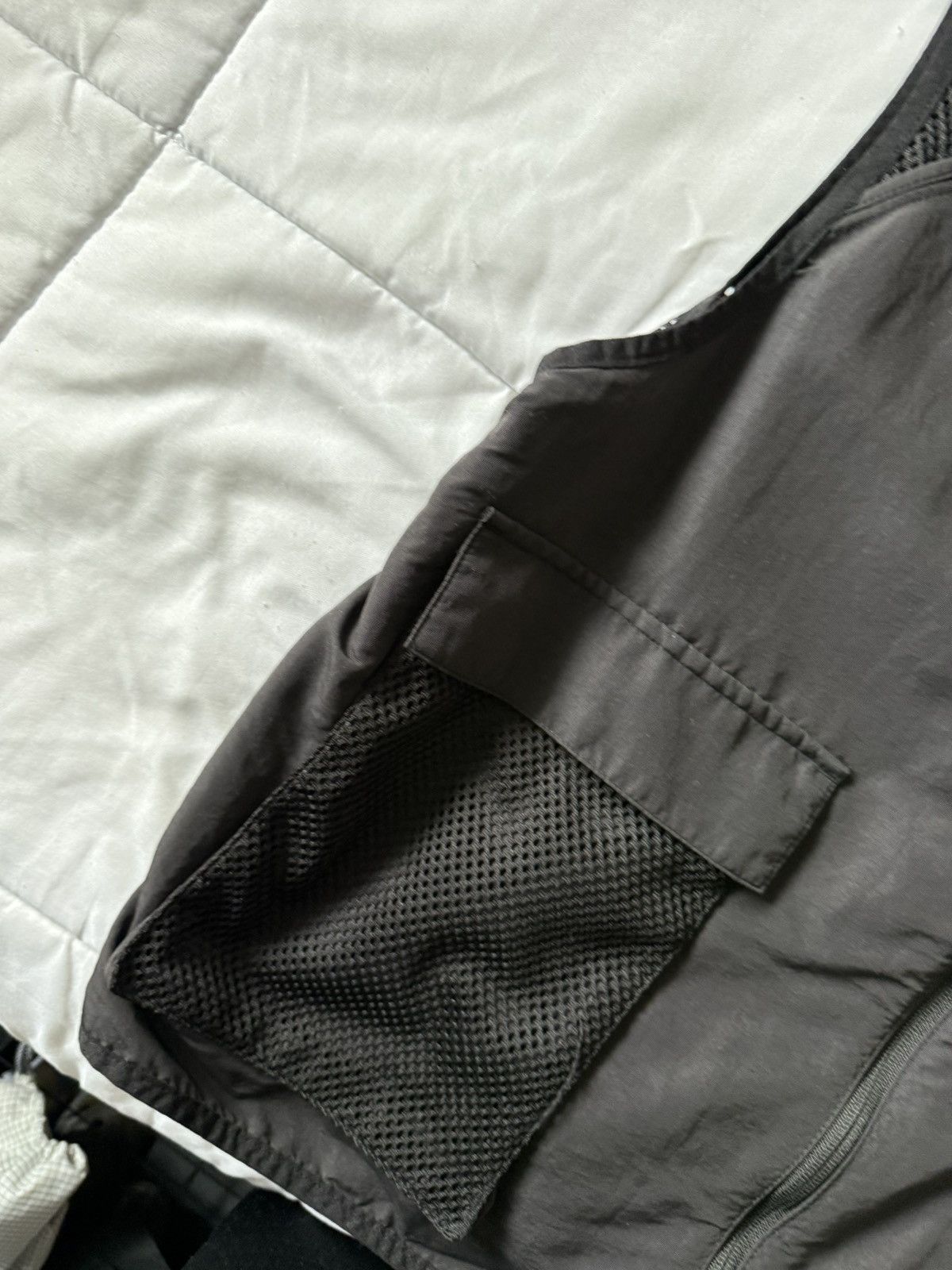 Puma Puma Black Vest with Multicolor Logo Size US M / EU 48-50 / 2 - 6 Thumbnail