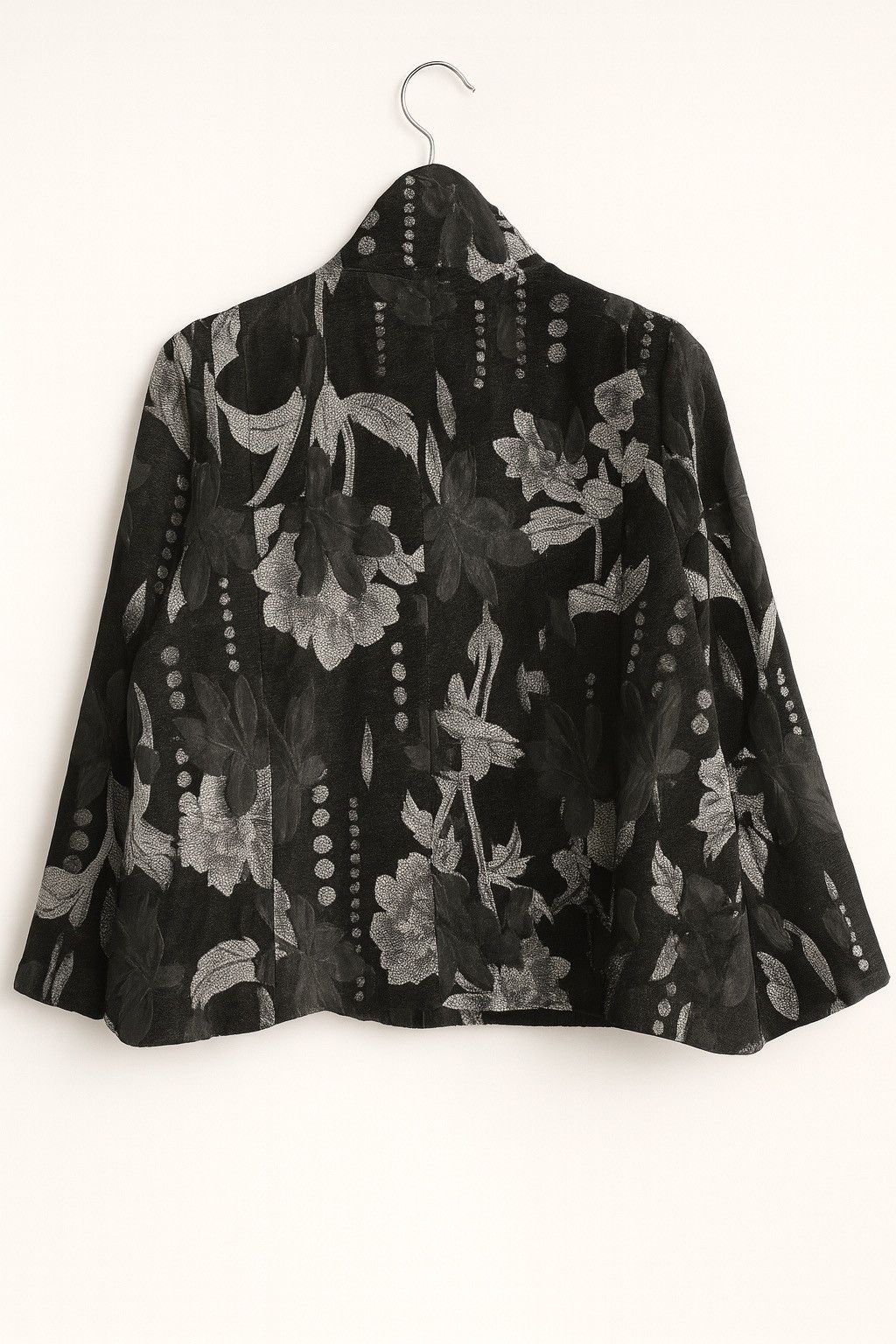 Japanese Brand Yoshiyuki Yama Women’s Black & Silver Floral Jacket Japan Size L / US 10 / IT 46 - 2 Thumbnail