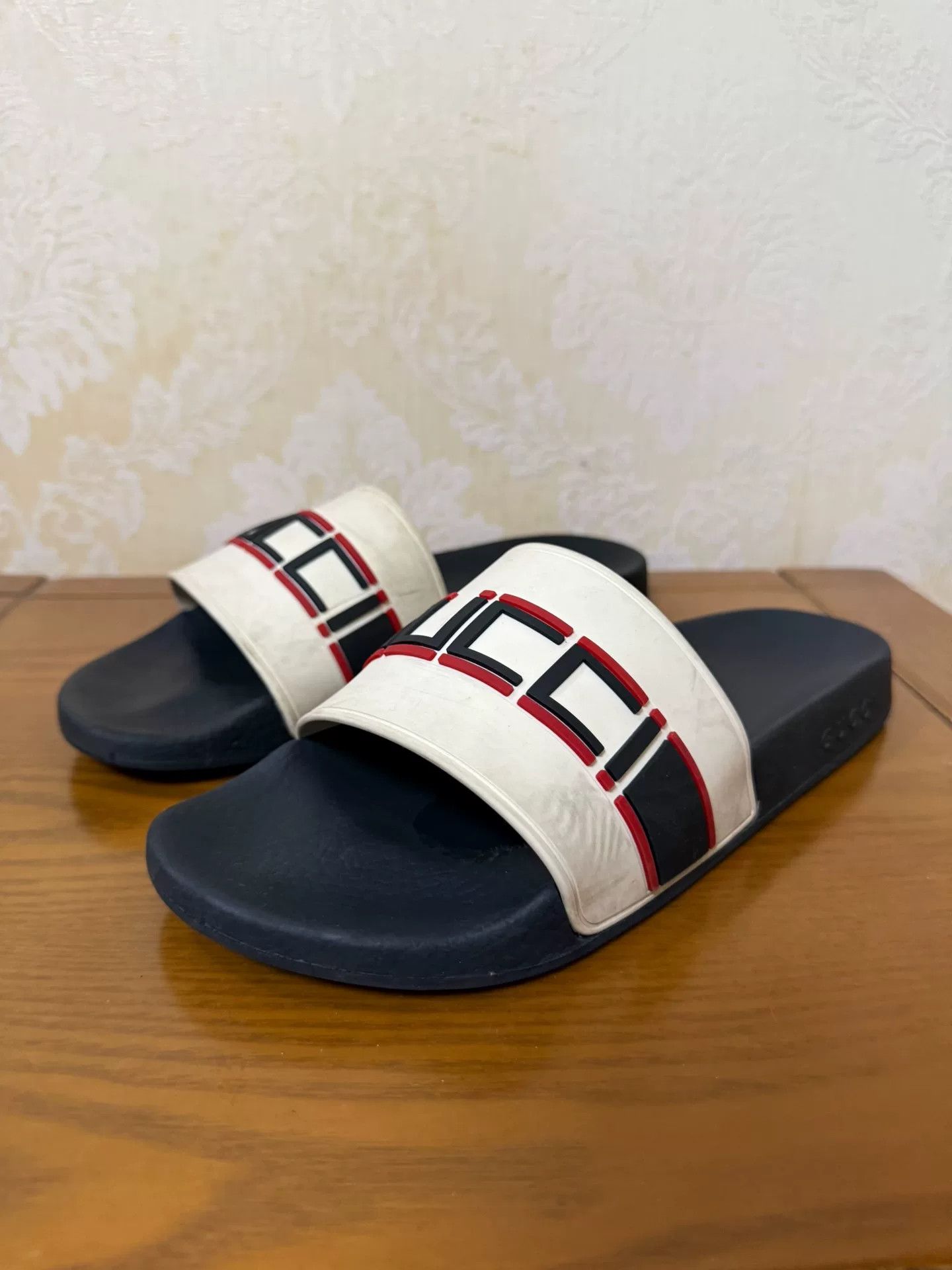 Gucci Gucci Orange Sandals 42 Men Size US 9 / EU 42 - 1 Thumbnail