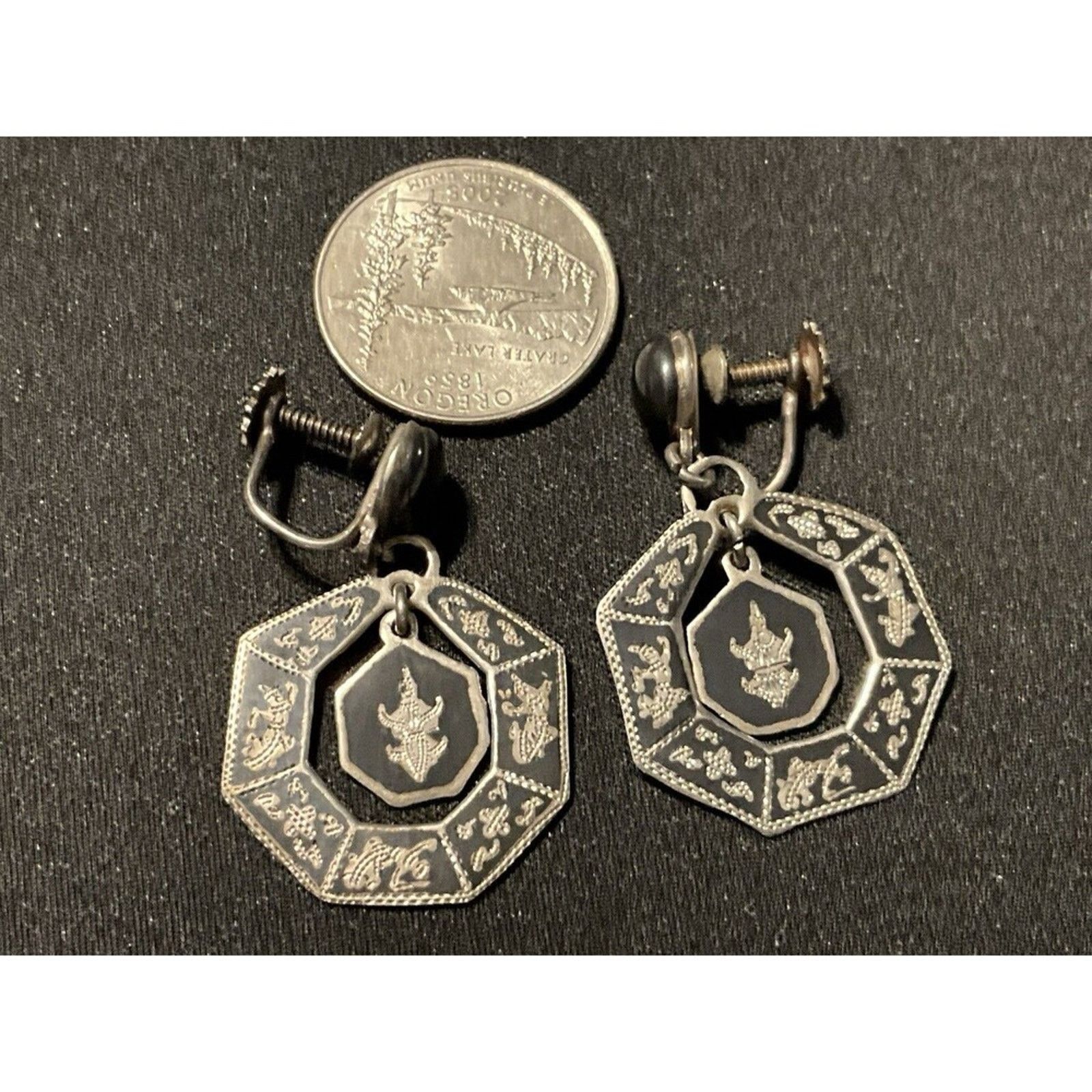 Other Vintage Siam Silver Earrings Black Inlay Screw Back Earrings Size ONE SIZE - 3 Thumbnail