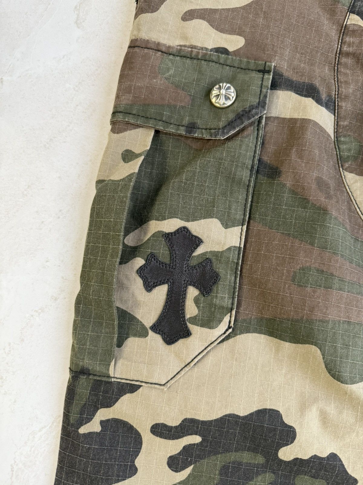 Chrome Hearts Chrome Hearts Camouflage Cargo with Leather Patch Sz.32 Size US 32 / EU 48 - 2 Thumbnail