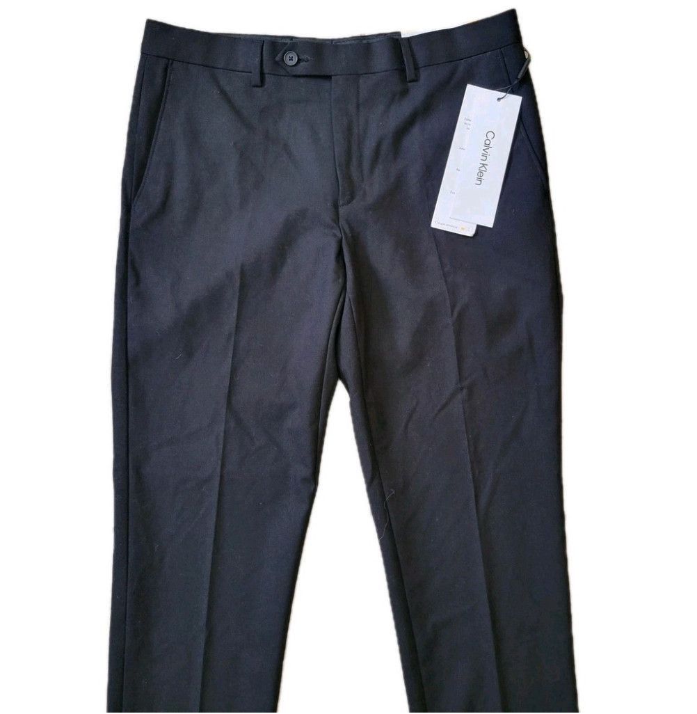 Calvin Klein Calvin Klein Men's Skinny-Fit Wrinkle Resistant Pants 33/30 Size US 33 - 7 Thumbnail