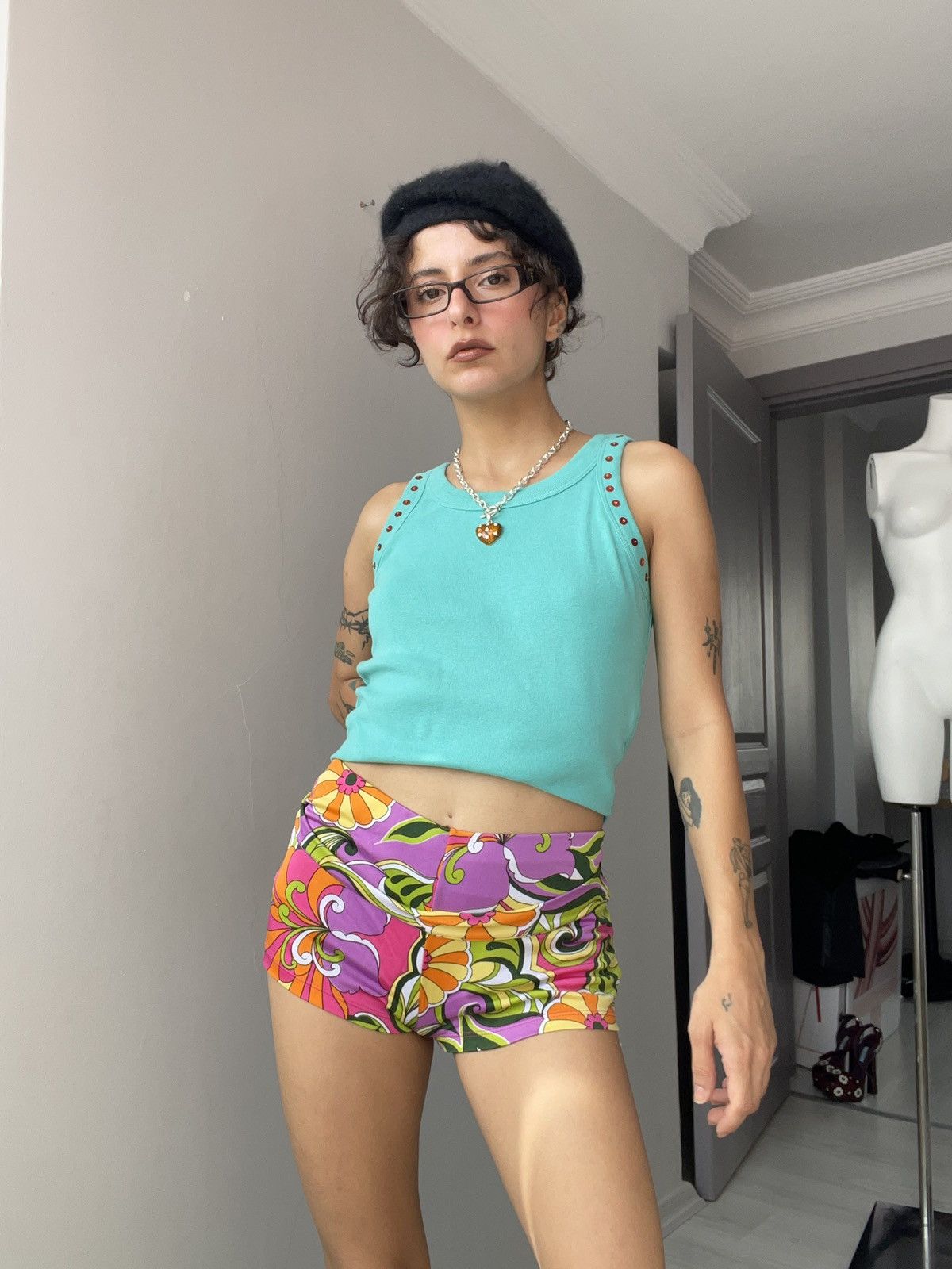 Vintage Oysho short Size 26" / US 2 / IT 38 - 3 Thumbnail