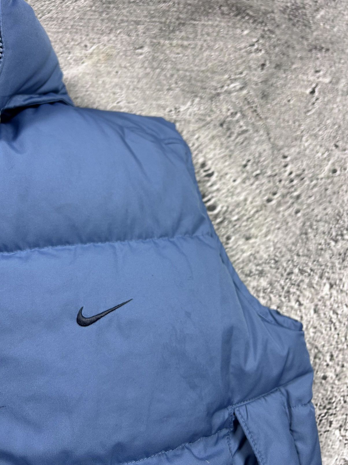 Nike × Vintage Nike vintage blue puffer vest small swoosh 2000s Size US M / EU 48-50 / 2 - 7 Thumbnail