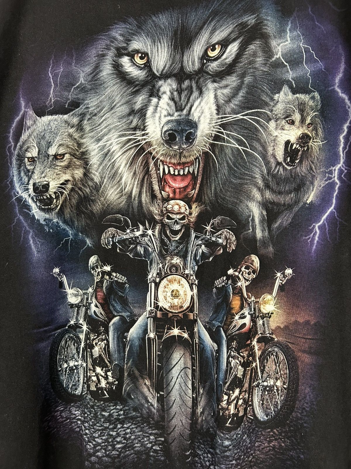 Vintage Vintage Wild Wolf Harley Motorcycles Graphic Tee Goth Grunge Size US XL / EU 56 / 4 - 3 Thumbnail
