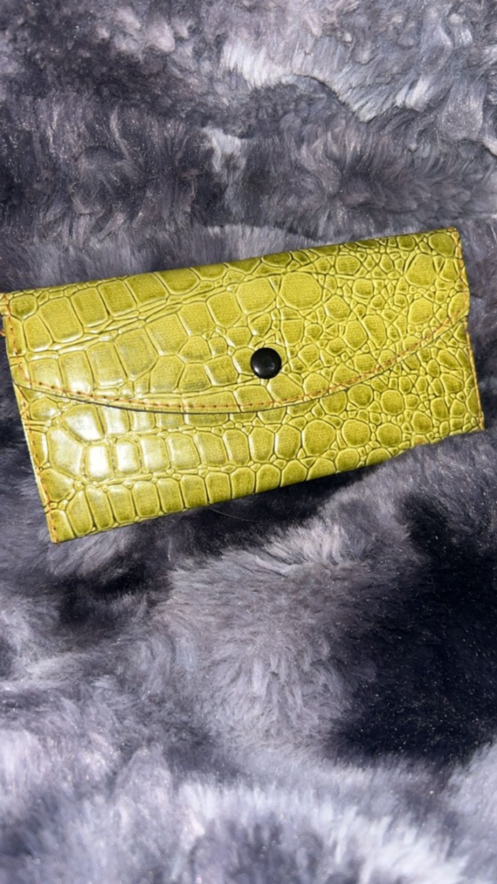 The Unbranded Brand Women's Unbranded Green Crocodile Embossed Wallet One Size Size ONE SIZE - 1 Thumbnail
