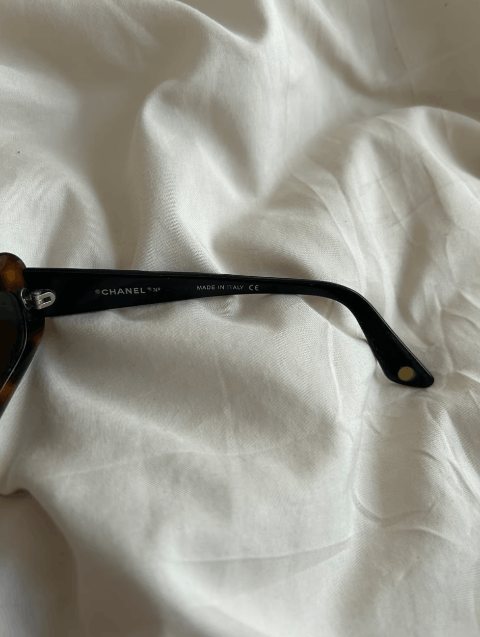 Chanel CHANEL Sunglasses 5006 ICONIC LOGO Rimless Rhinestone 4017 Size ONE SIZE - 6 Thumbnail