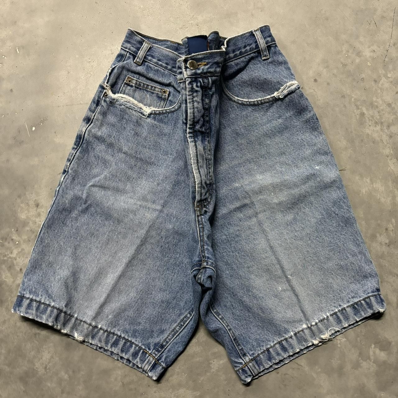 Japanese Brand × Vintage Crazy Vintage Y2K/2000s Grunge Skater Denim Essential Jean Shorts Jorts! Size US 36 / EU 52 - 1 Thumbnail