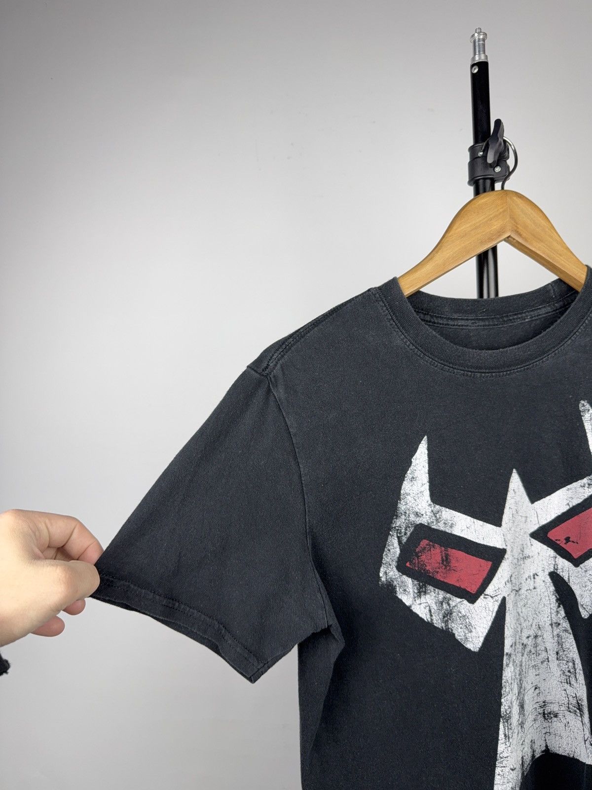 DC Comics DC Comic Men's Batman Movie Bane Mask T-Shirt, Black Size US M / EU 48-50 / 2 - 6 Thumbnail