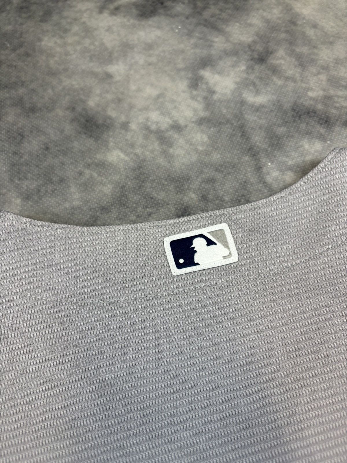 Other Vintage New York Yankees MLB Jersey T shirt 90s y2k grey L Size US L / EU 52-54 / 3 - 7 Thumbnail