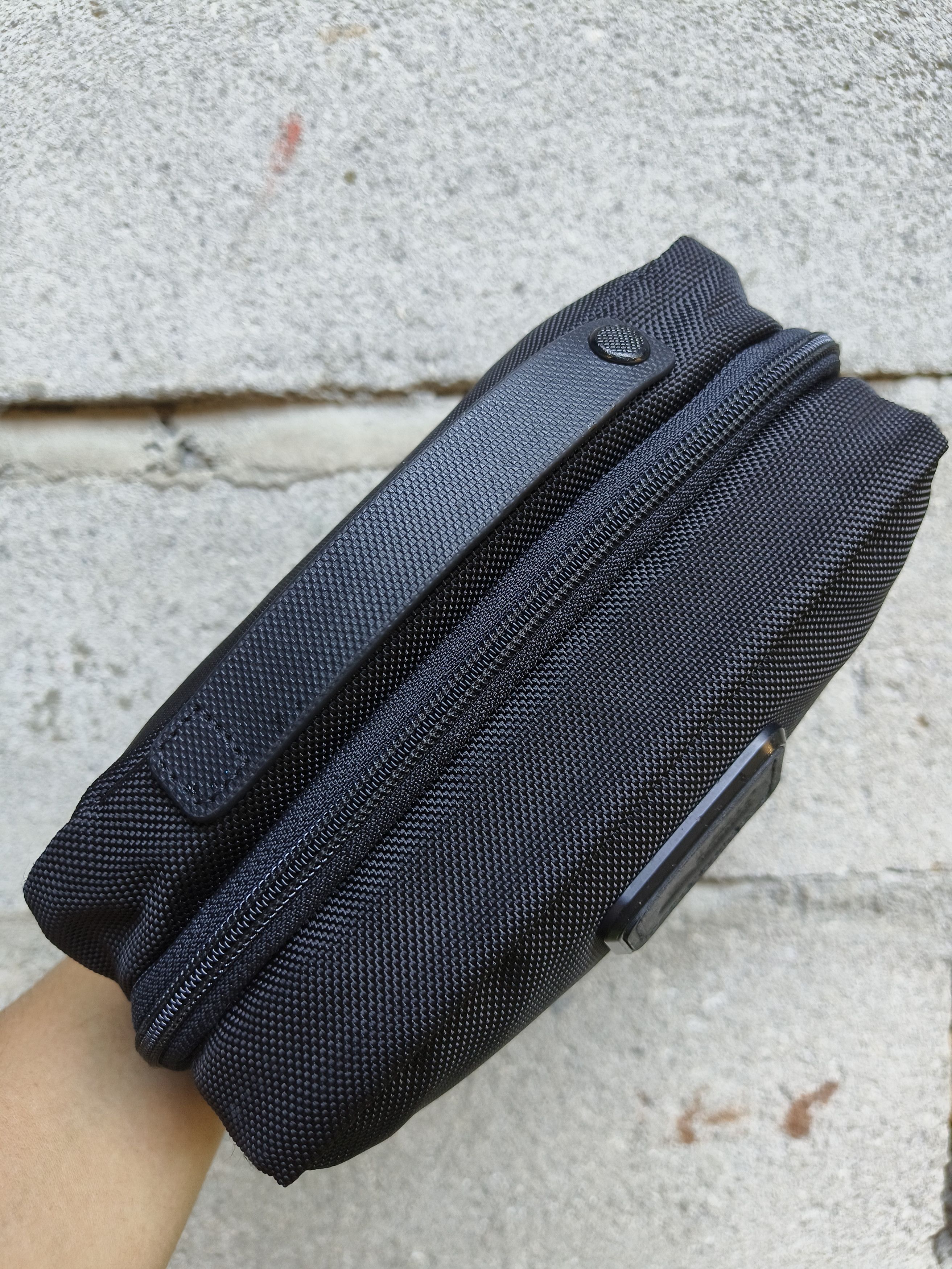 Tumi Tumi ALPHA 2 Split Toiletry Kit Bag Size ONE SIZE - 5 Thumbnail