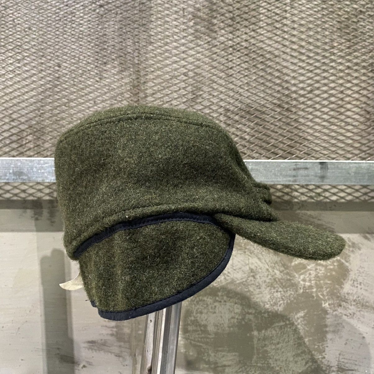 image of Filson Mackinaw Wool Cap Large in Green, Men's