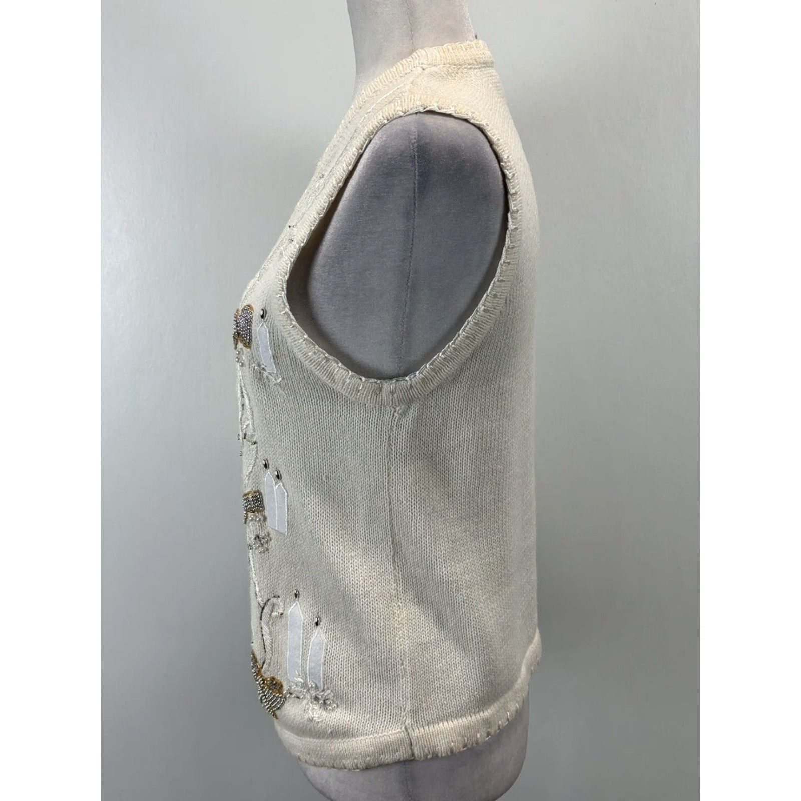 Vintage VINTAGE Victoria Jones Christmas Sweater Vest Women's Vest PS Petite V-Neck Ivory Cotton Blend Size Small/Petites Mens? Women Size S / US 4 / IT 40 - 2 Thumbnail