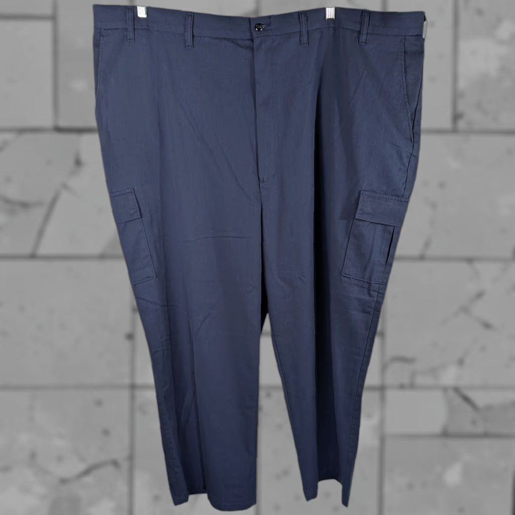 Navy Blue Cargo Work Pants Mens size 52 52x30 Pockets Aramark - pants - Men - 52x30 - Navy blue - cargo - workwear - 52