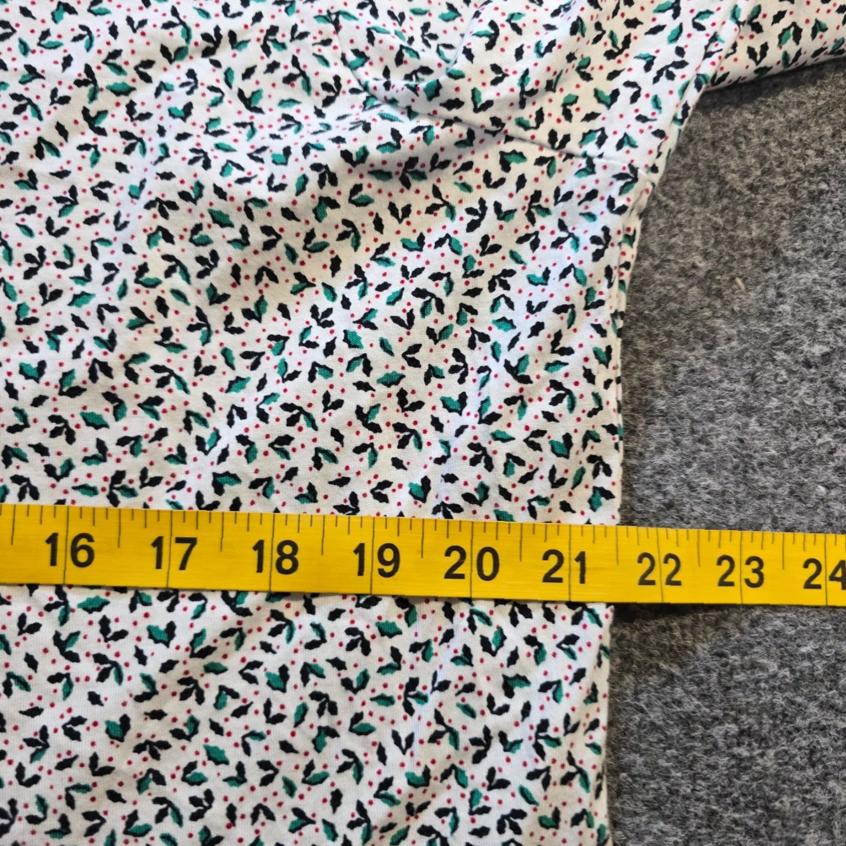 Lands' End Lands' End Top Women XL White Green Holly Mistletoe Christmas Holiday Long Sleeve Blouse Shirt Womens Regular Knit Cotton 100% Vintage: No Size XL / US 12-14 / IT 48-50 - 5 Thumbnail