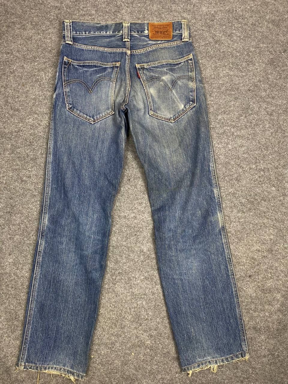 vintage levis 702 distressed denim