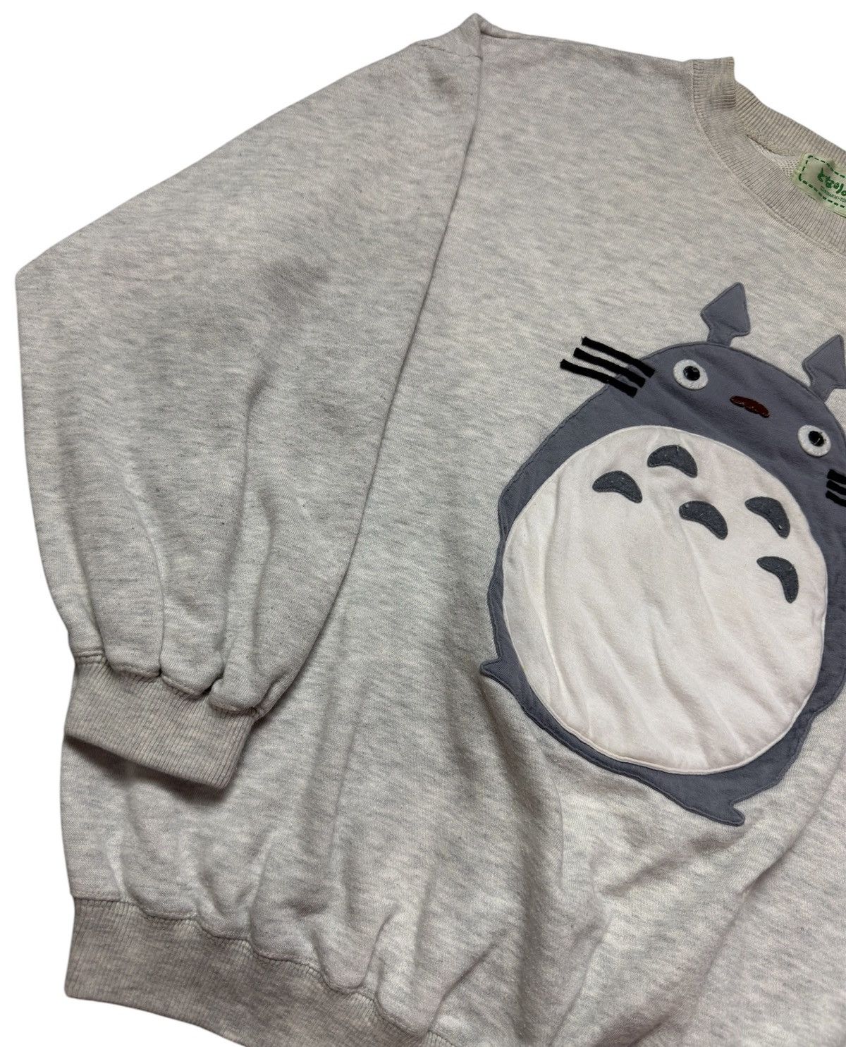 Anime VINTAGE STUDIO GHIBLI TOTORO CREWNECK JAPAN Size US M / EU 48-50 / 2 - 11 Thumbnail