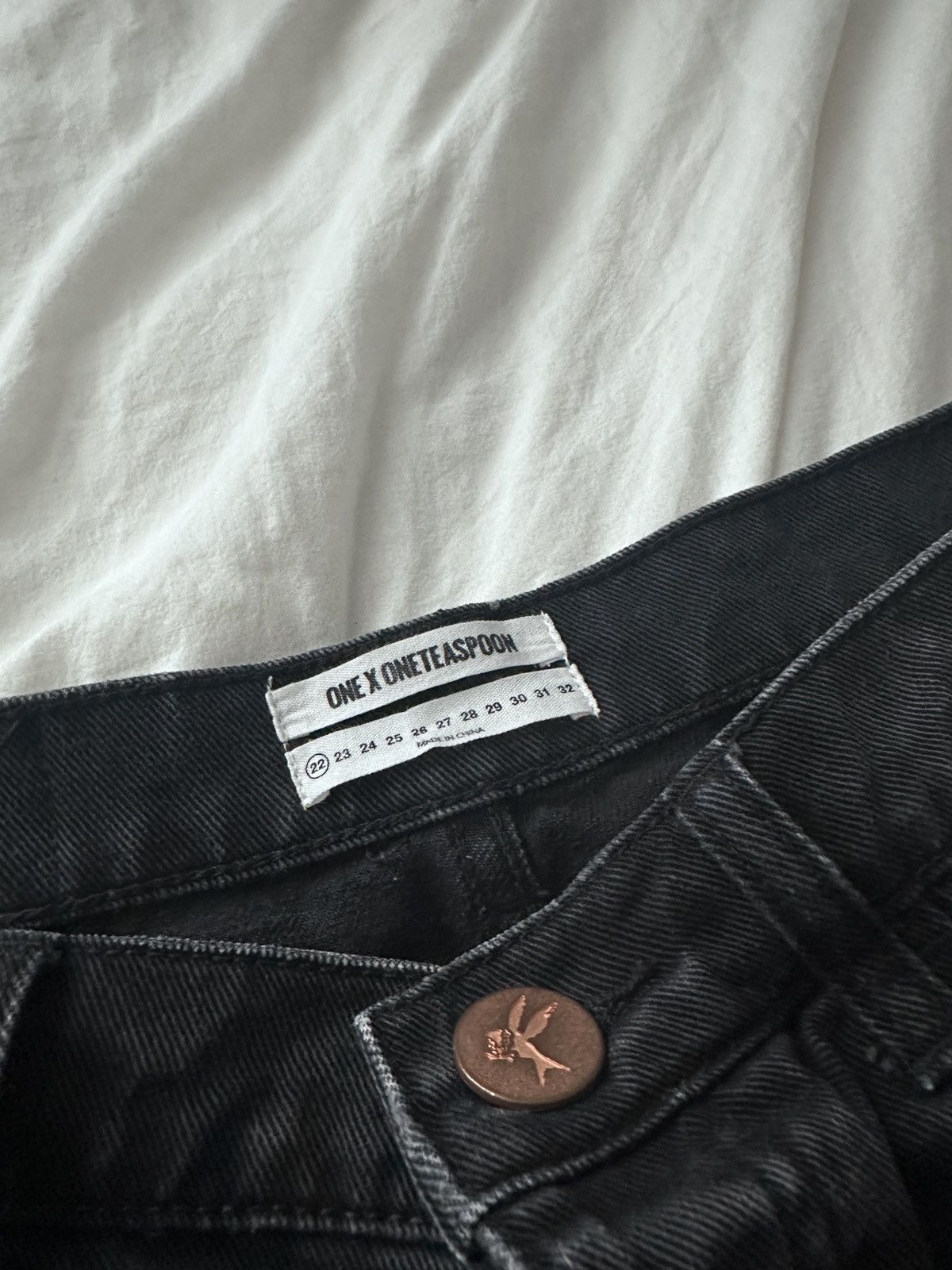 One Teaspoon One x Teaspoon Faded Black Ripped straight Trucker jeans Size 22" - 2 Thumbnail