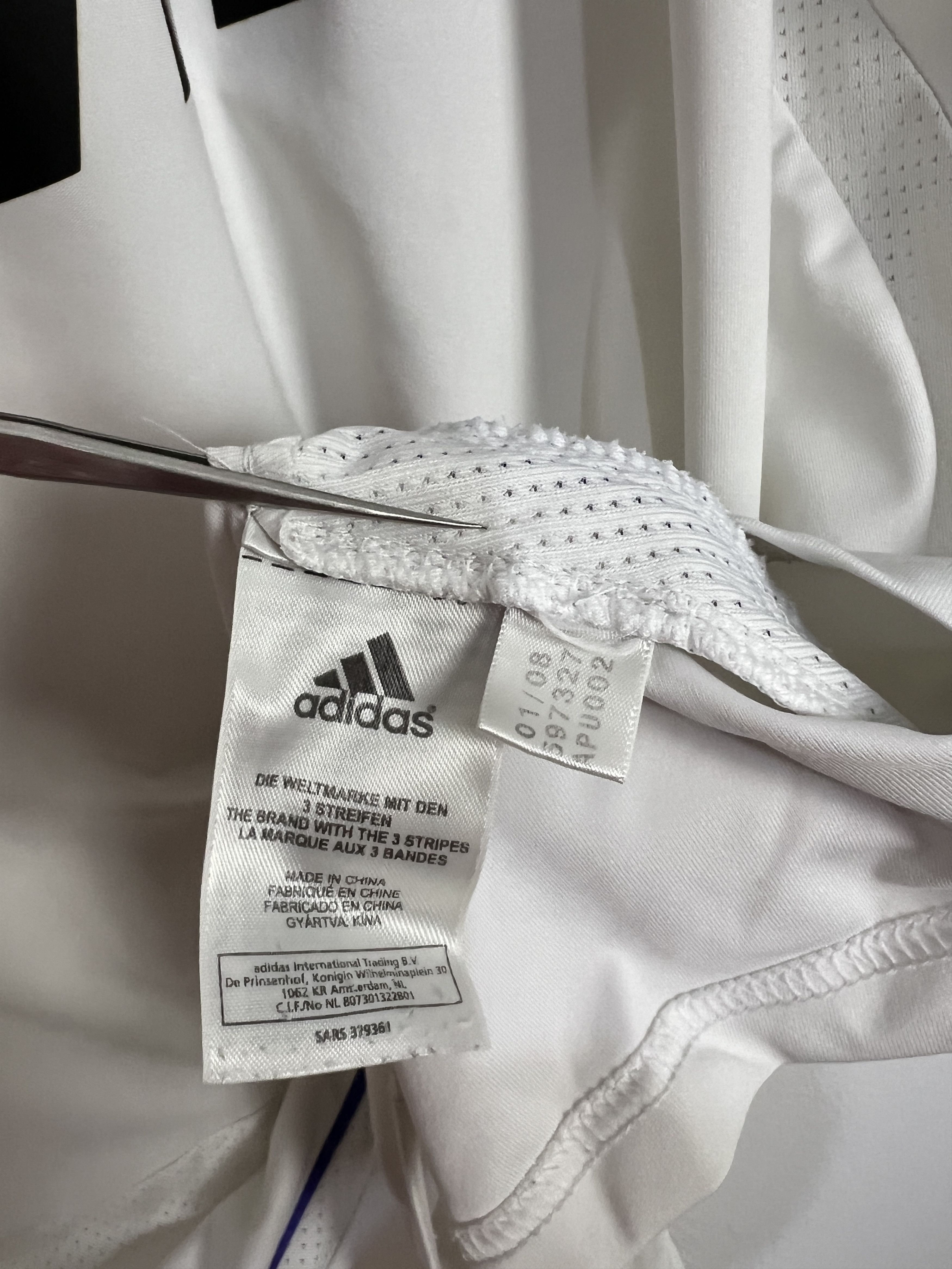Adidas Real Madrid Home football shirt 2007 Soccer Adidas Jersey Size US XL / EU 56 / 4 - 8 Thumbnail