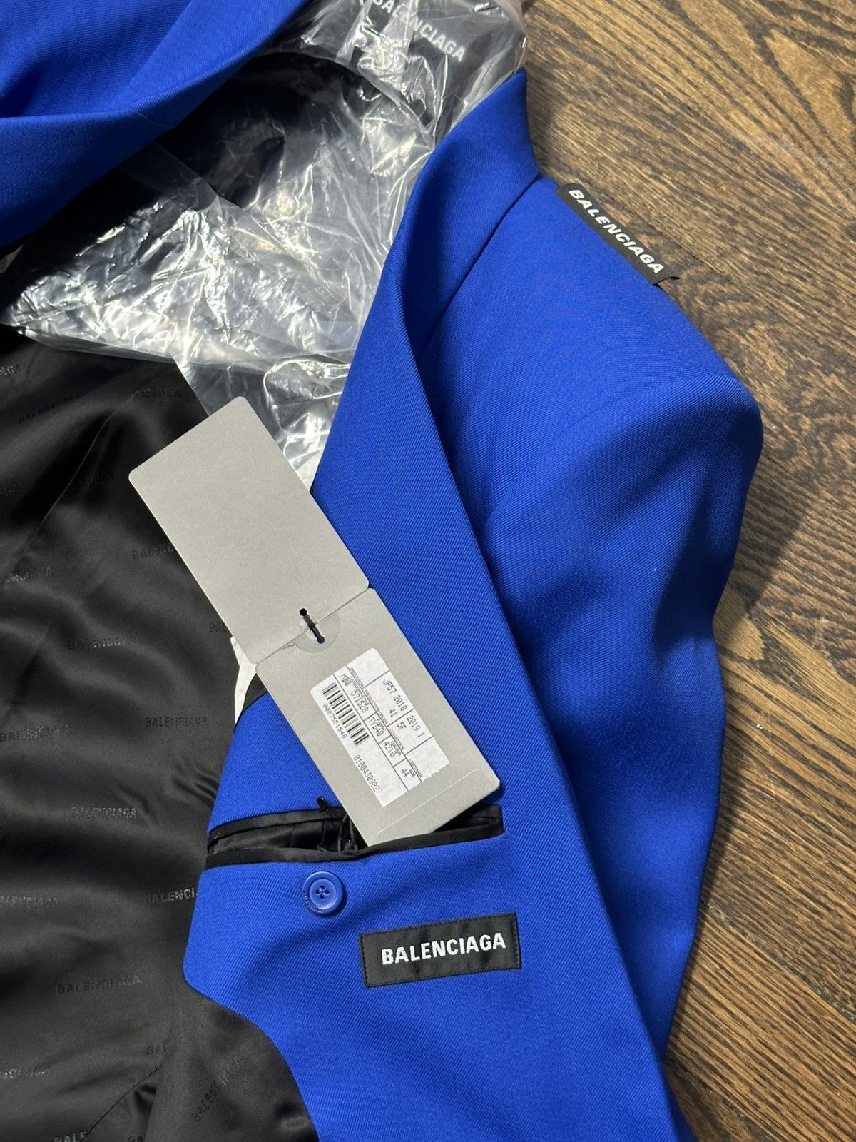 Balenciaga BALENCIAGA S/S 19 Shoulder Coat Size US S / EU 44-46 / 1 - 9 Thumbnail