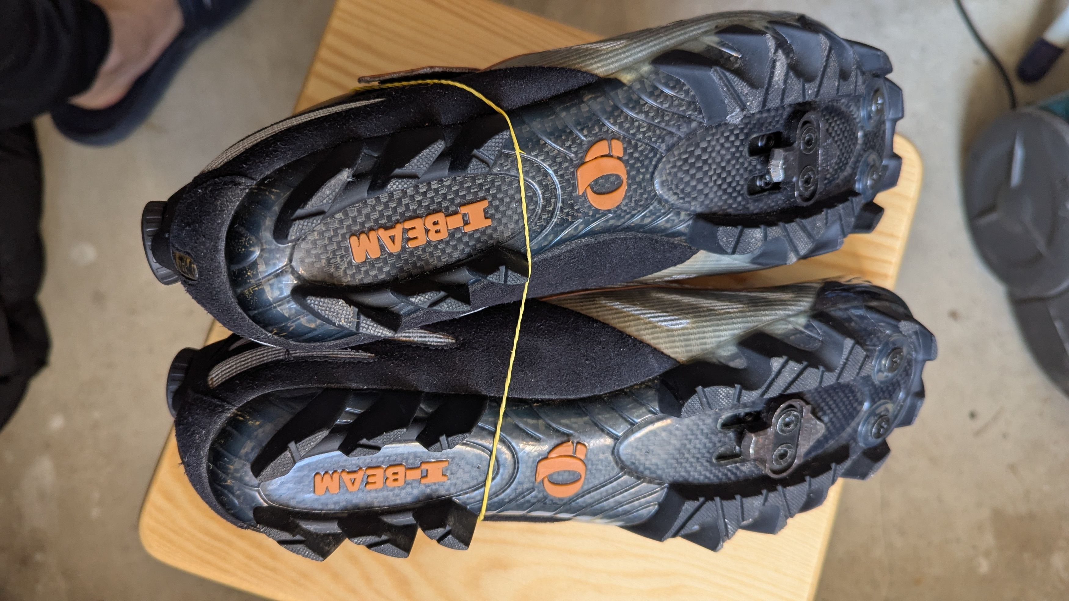 PEARL iZUMi Pearl Izumi I-Beam Viper Cycling Shoes US 10 EU 44 Bike Size US 10 / EU 43 - 10 Thumbnail