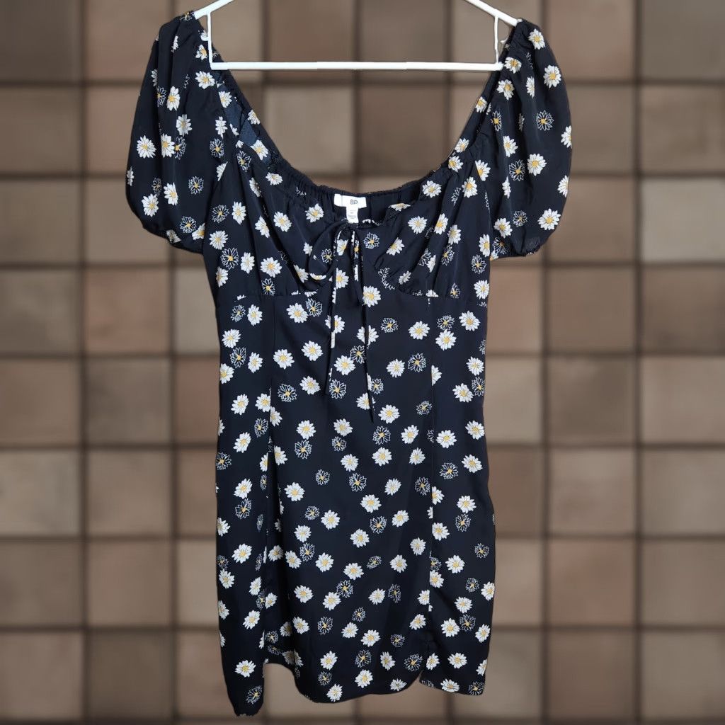 Vintage BP Womens |M| Daisy Floral Tie Front Milkmaid Puff Sleeve Sweetheart Mini Dress Size M / US 6-8 / IT 42-44 - 1 Thumbnail