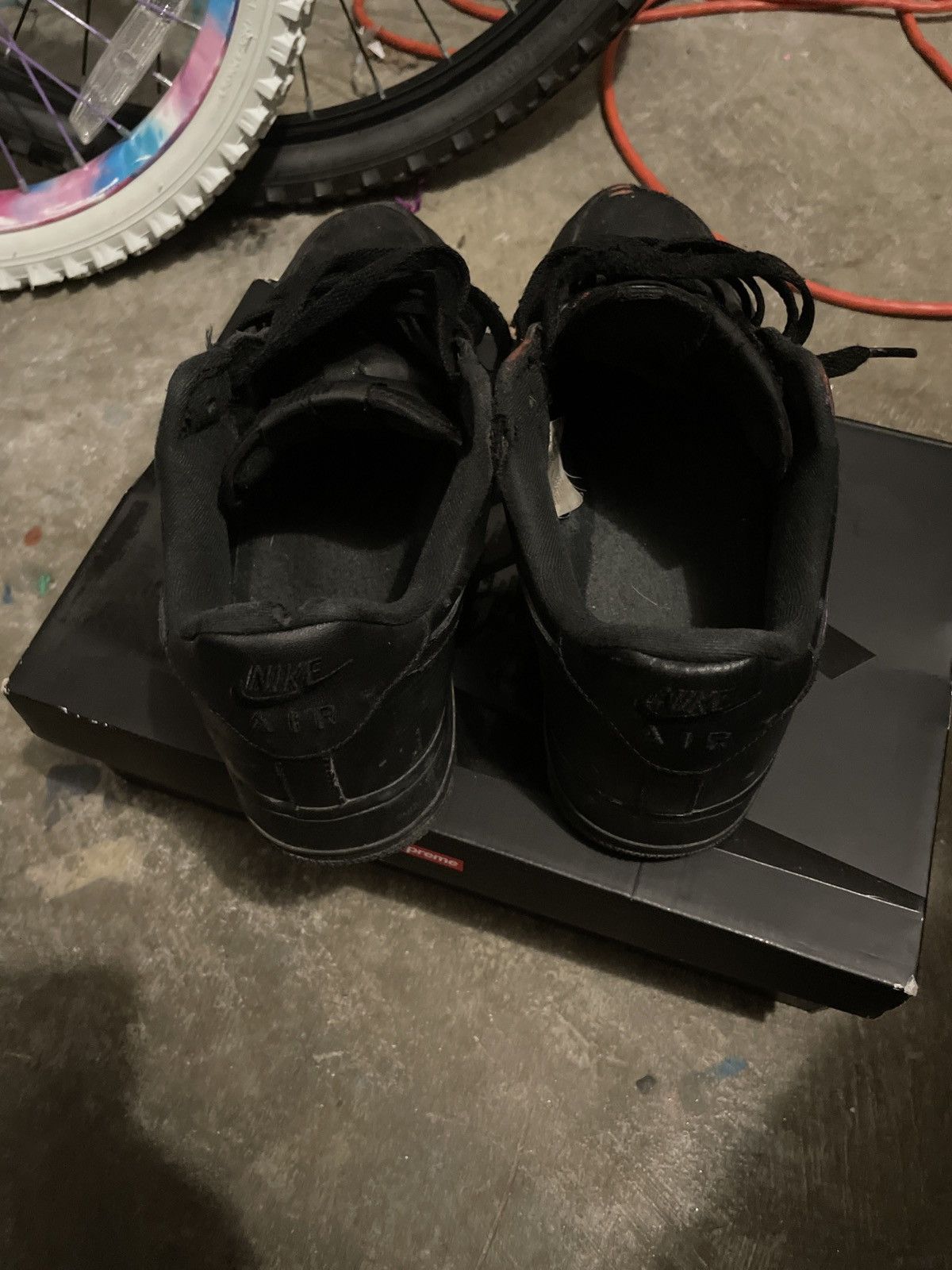 Nike × Supreme Supreme Air Force 1 Size US 9 / EU 42 - 5 Thumbnail