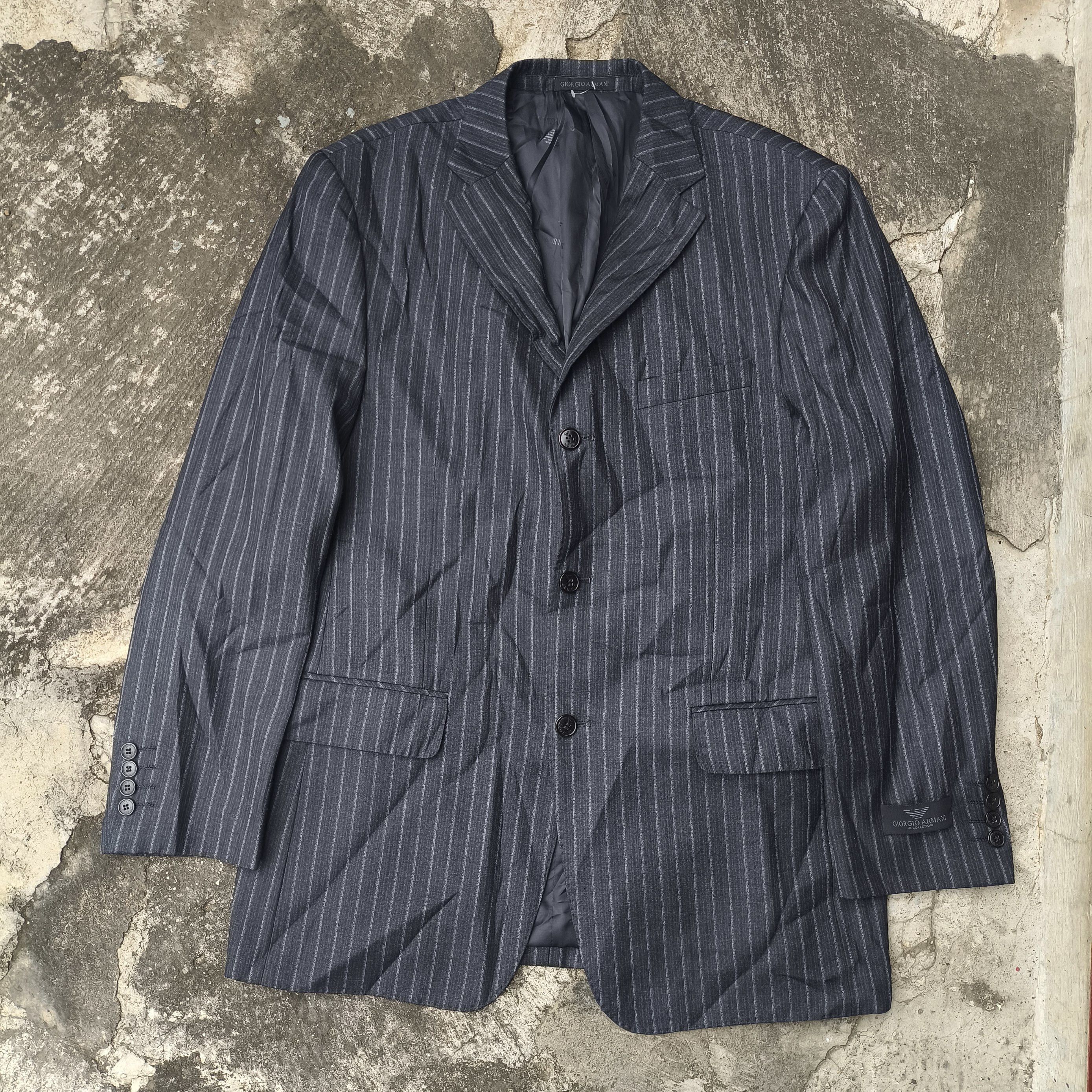 Giorgio Armani Giorgio Armani striped blazer suits kacket Size US L / EU 52-54 / 3 - 1 Thumbnail