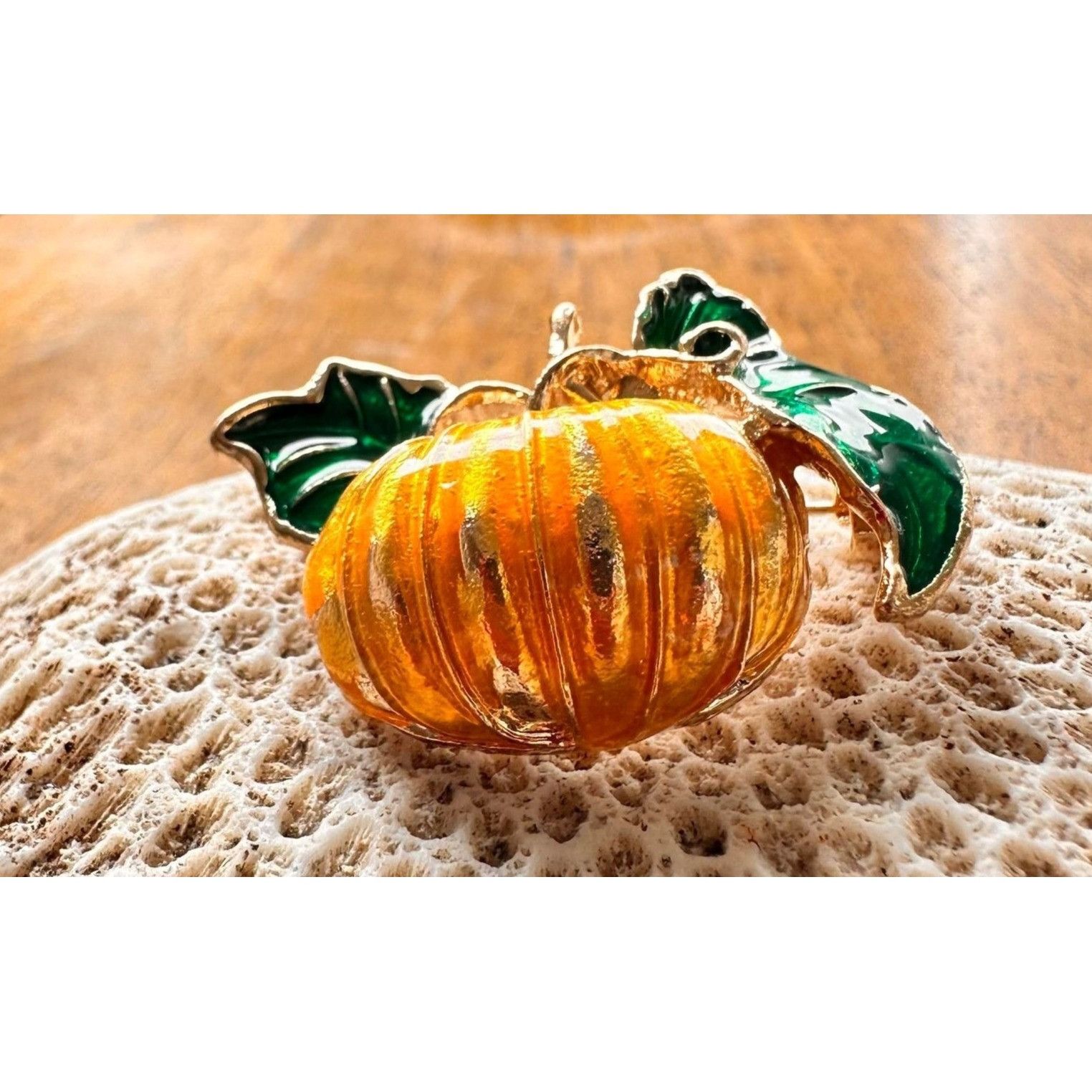 Handmade Pumpkin Brooch Pin New Fall Leaves Thanksgiving Bountiful Ha Size ONE SIZE - 9 Thumbnail