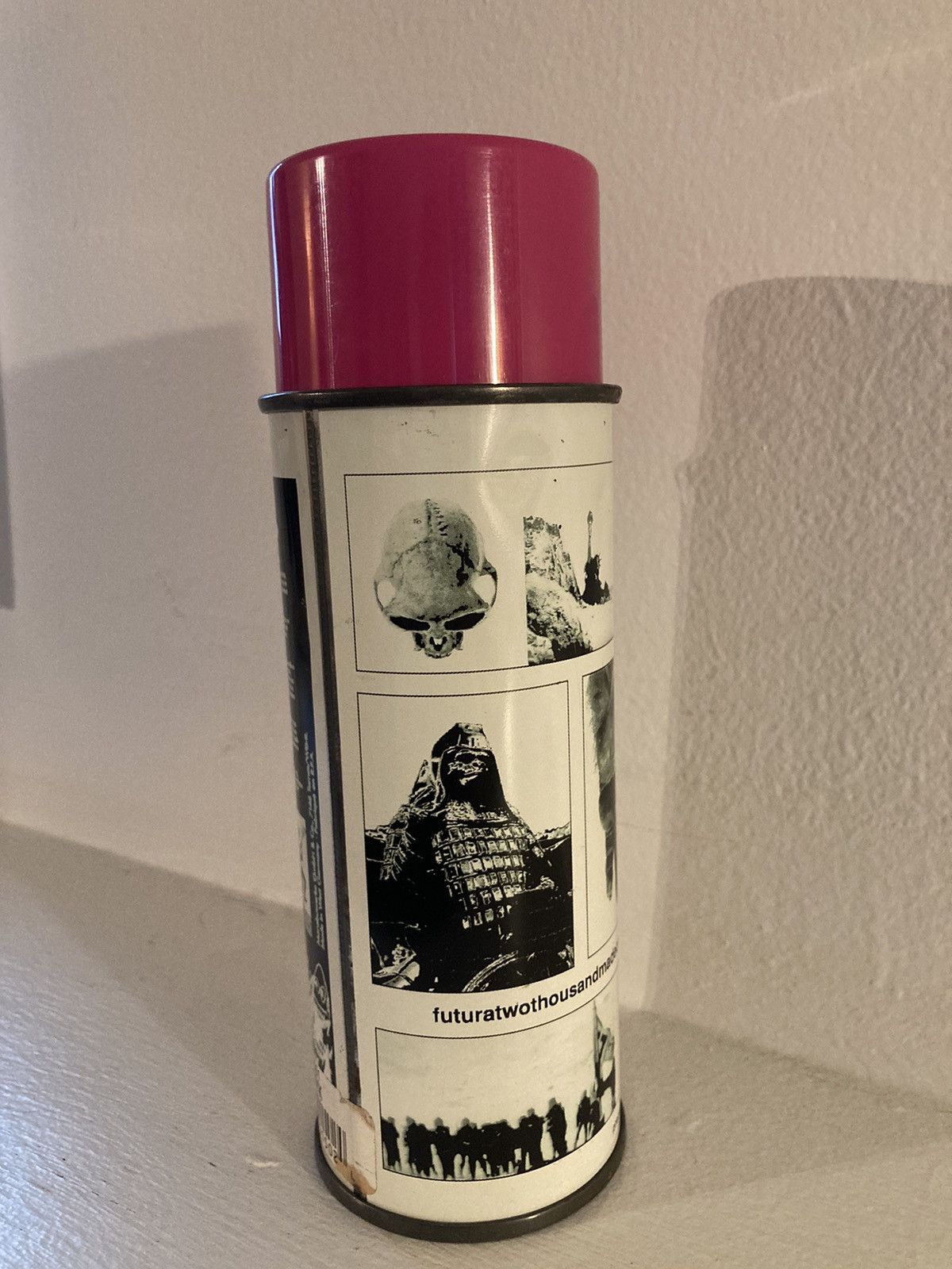 Bape × Vintage Vintage Bape x Futura 2000 spray can with new compressed tee Size US L / EU 52-54 / 3 - 9 Thumbnail
