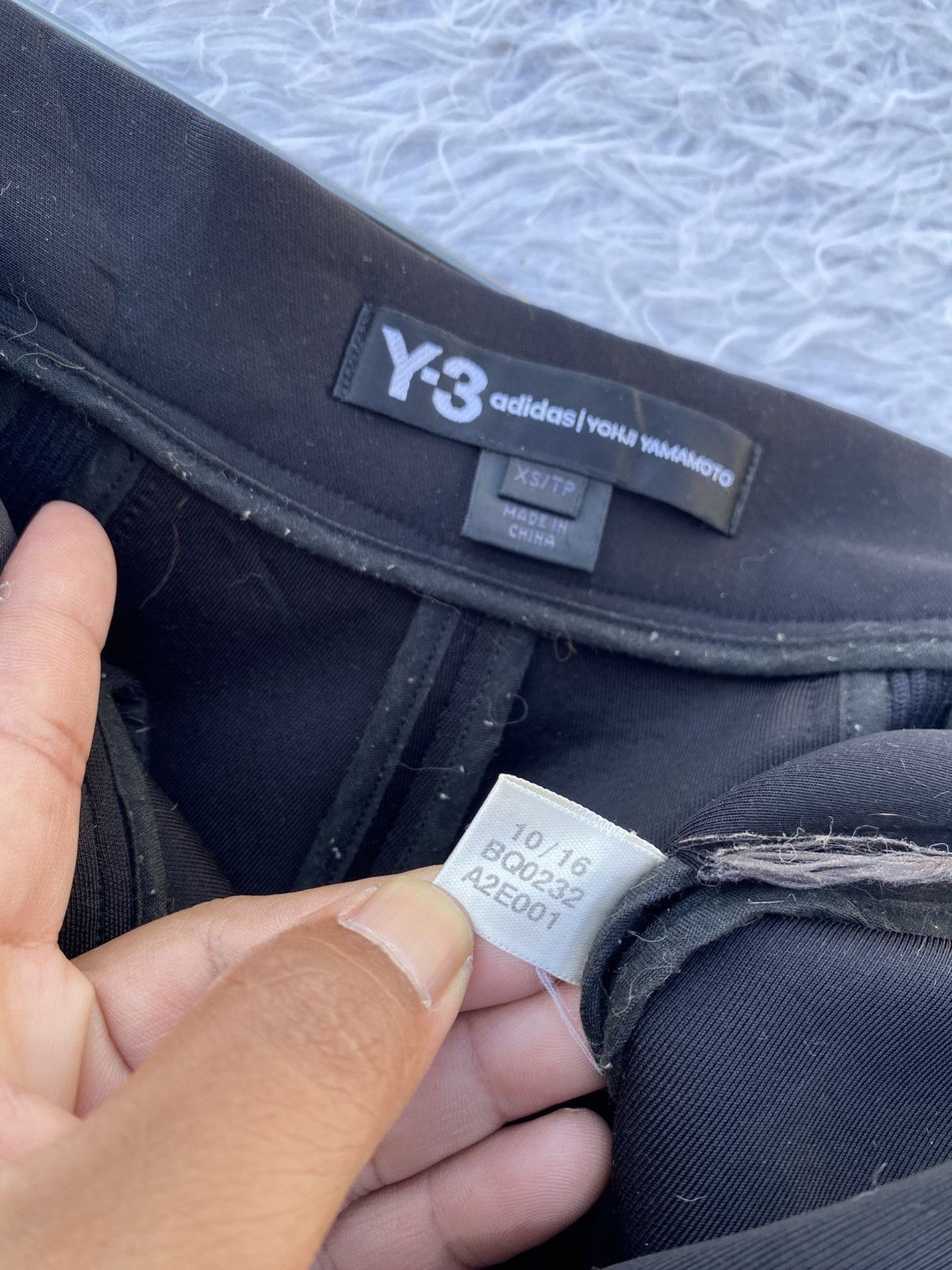 Adidas × Y-3 Rare Adidas x Yohji Yamamoto Y-3 Black Short Pants Size US 27 - 9 Thumbnail