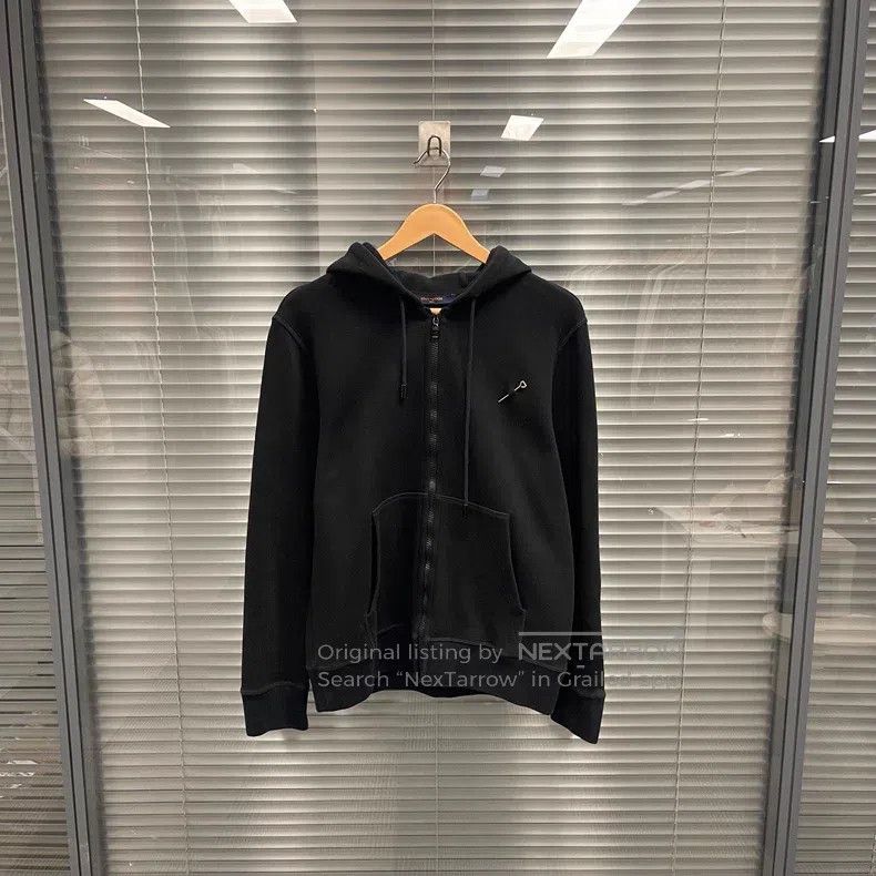 Louis Vuitton Louis Vuitton Gray metal pin hooded zip jacket Size US S / EU 44-46 / 1 - 1 Thumbnail