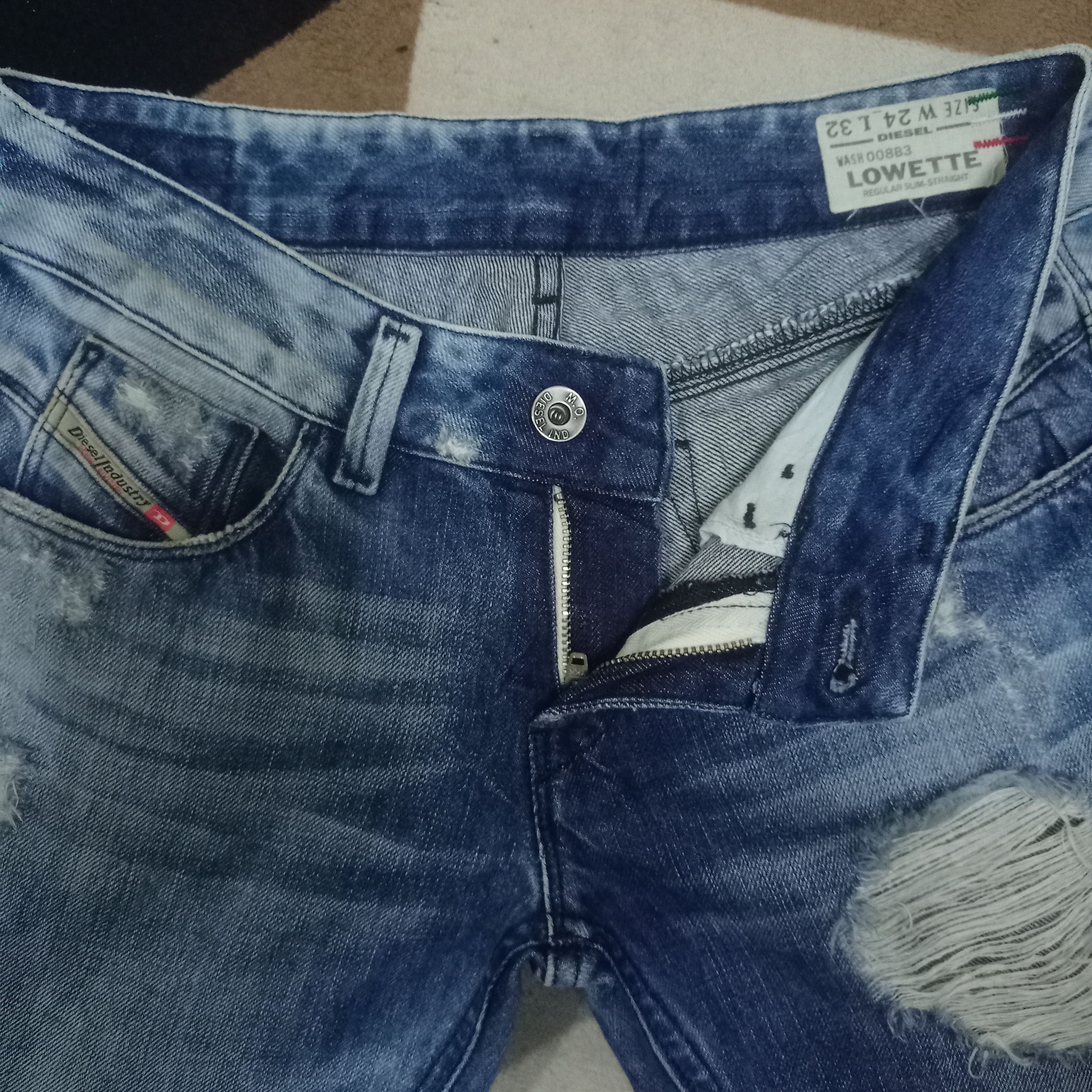 Diesel Vintage Diesel Light Wash Distressed Bootcut Jeans Size 27" / US 4 / IT 40 - 3 Thumbnail