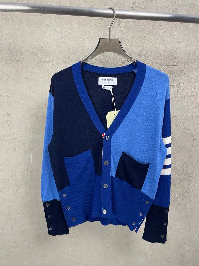 Thom Browne Thom browne Blue Tibetan blue color block four-striped cash Size US M / EU 48-50 / 2 - 2 Thumbnail