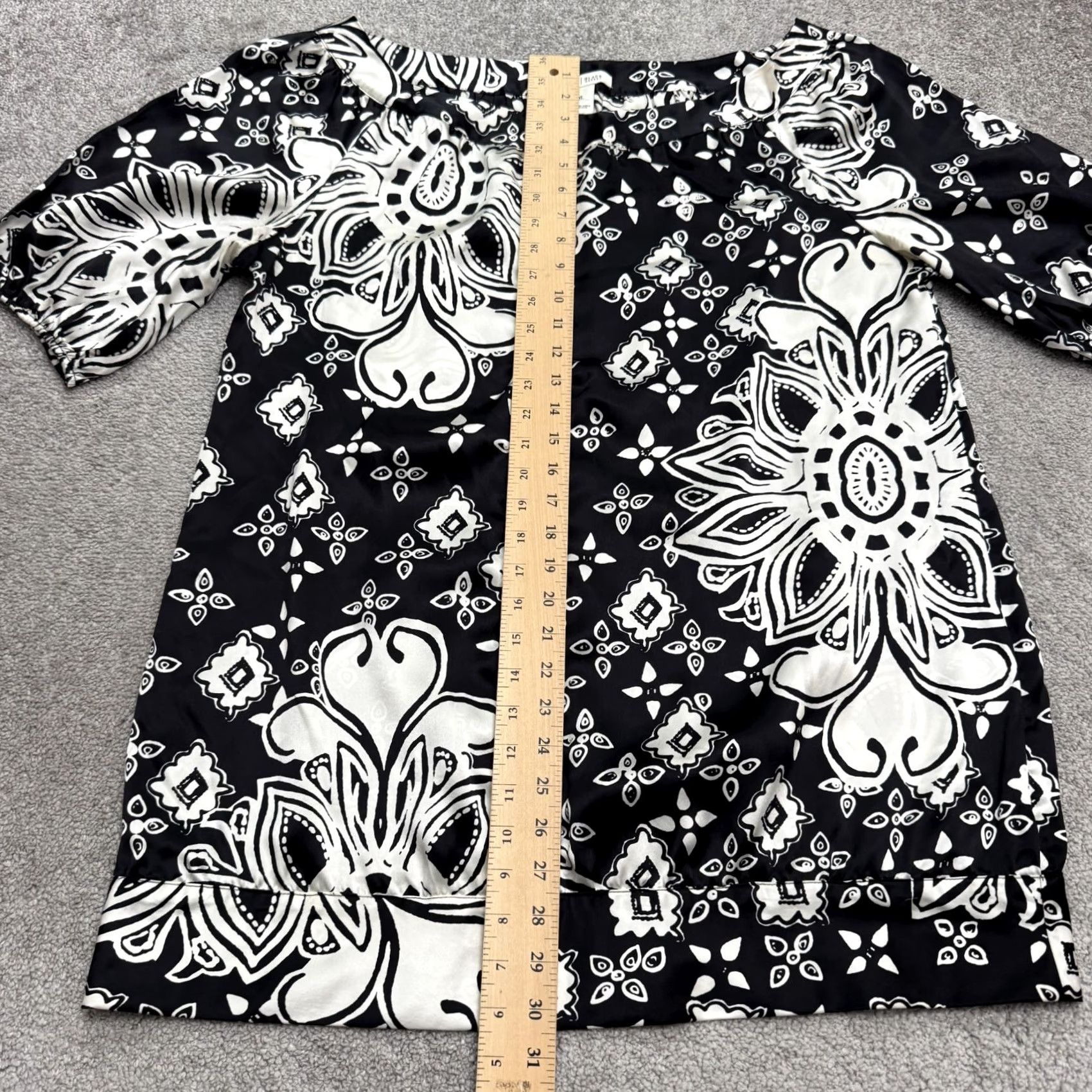 White House Black Market White House Black Market Silk Tunic Blouse Women XL Black White Floral Boat Neck Shirt Adult XL Black Floral Bohemian Designer Womens Size XL / US 12-14 / IT 48-50 - 6 Thumbnail