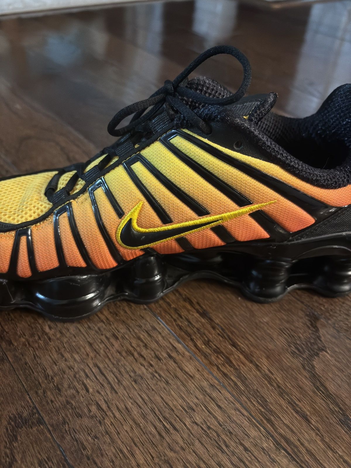 Nike Nike Shox TL trainers in yellow and orange #sneakers Size US 8.5 / EU 41-42 - 3 Thumbnail