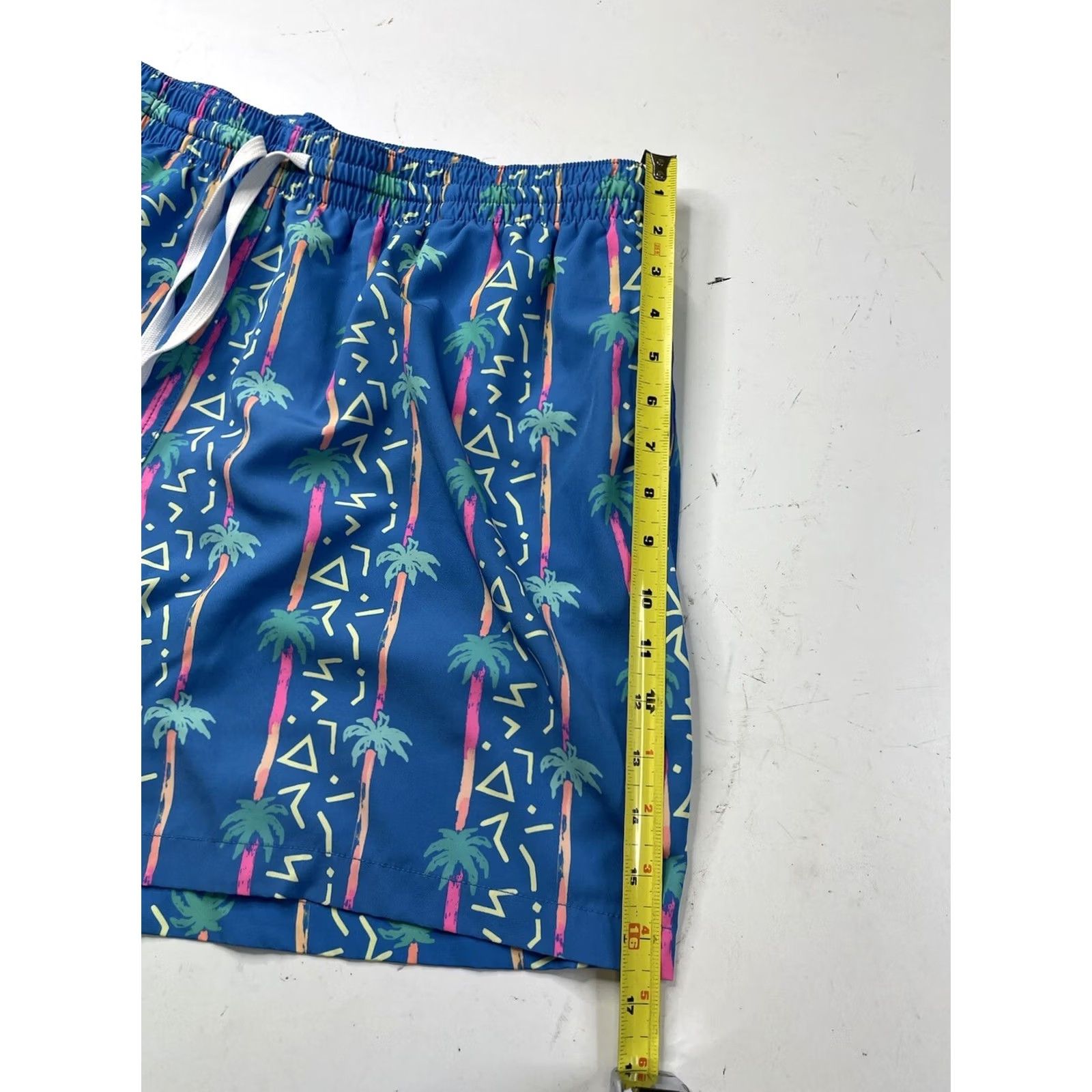Chubbies Chubbies Swim Trunks XXL Blue Tropical Geometric Lined Drawstring Size ONE SIZE - 2 Thumbnail