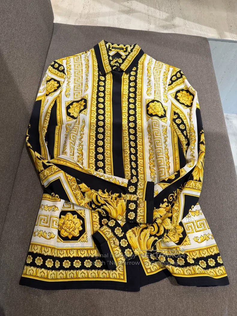 Versace Versace Black gold baroque style mulberry silk shirt Size US S / EU 44-46 / 1 - 1 Thumbnail