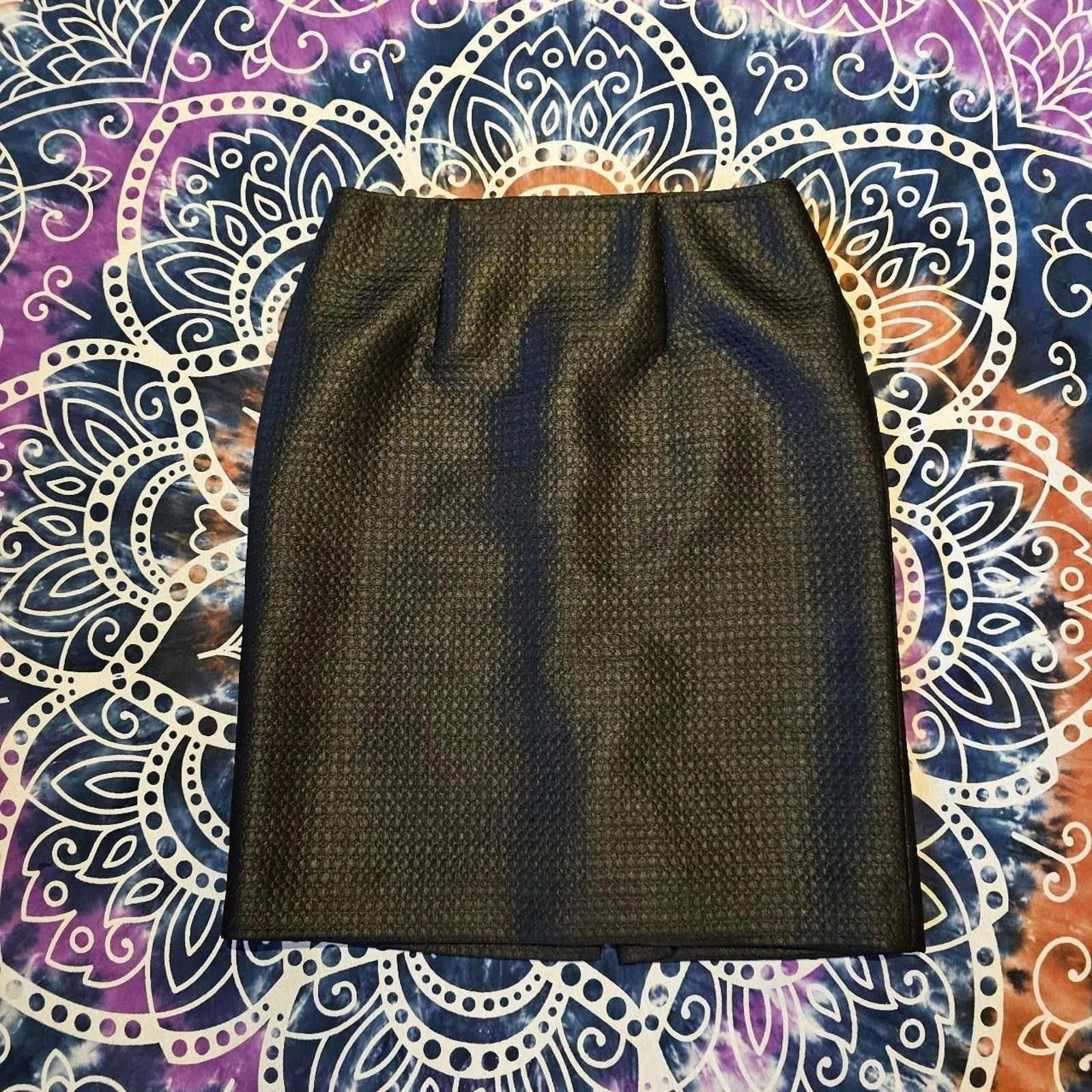 Designer Antonio Melani Women's Black Skirt Size 27" / US 4 / IT 40 - 1 Thumbnail