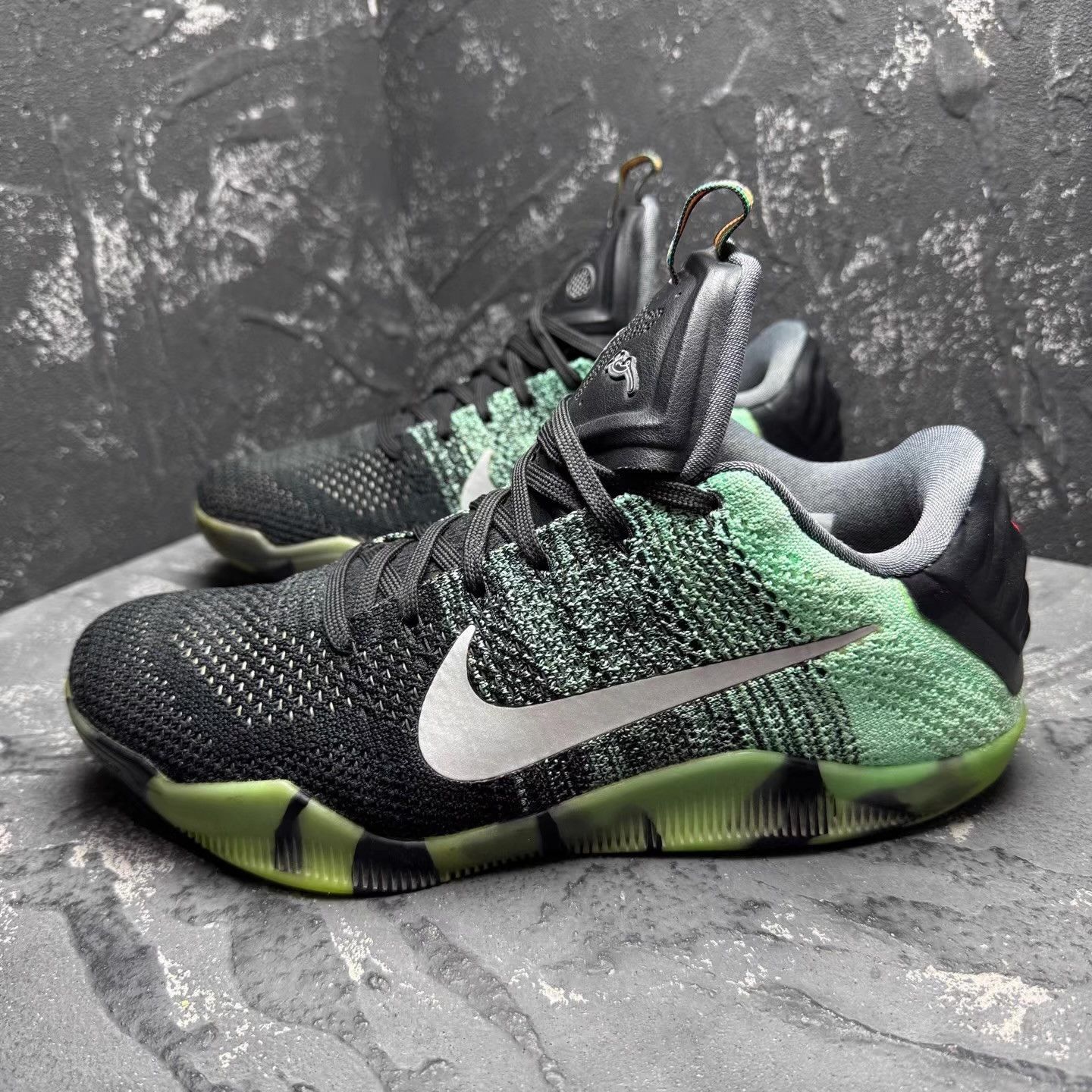 Nike Nike Kobe 11 All-Star Black & Green Q10 Size US 9 / EU 42 - 6 Thumbnail