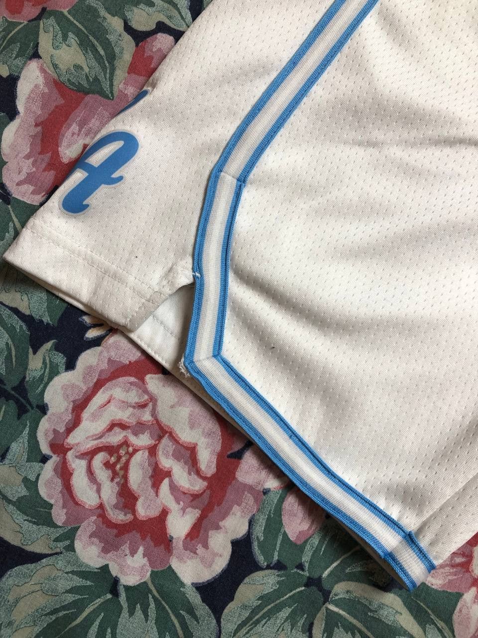 Nike Nike Los Angeles Lakers City Swingman Basketball Shorts Size US 34 / EU 50 - 9 Thumbnail