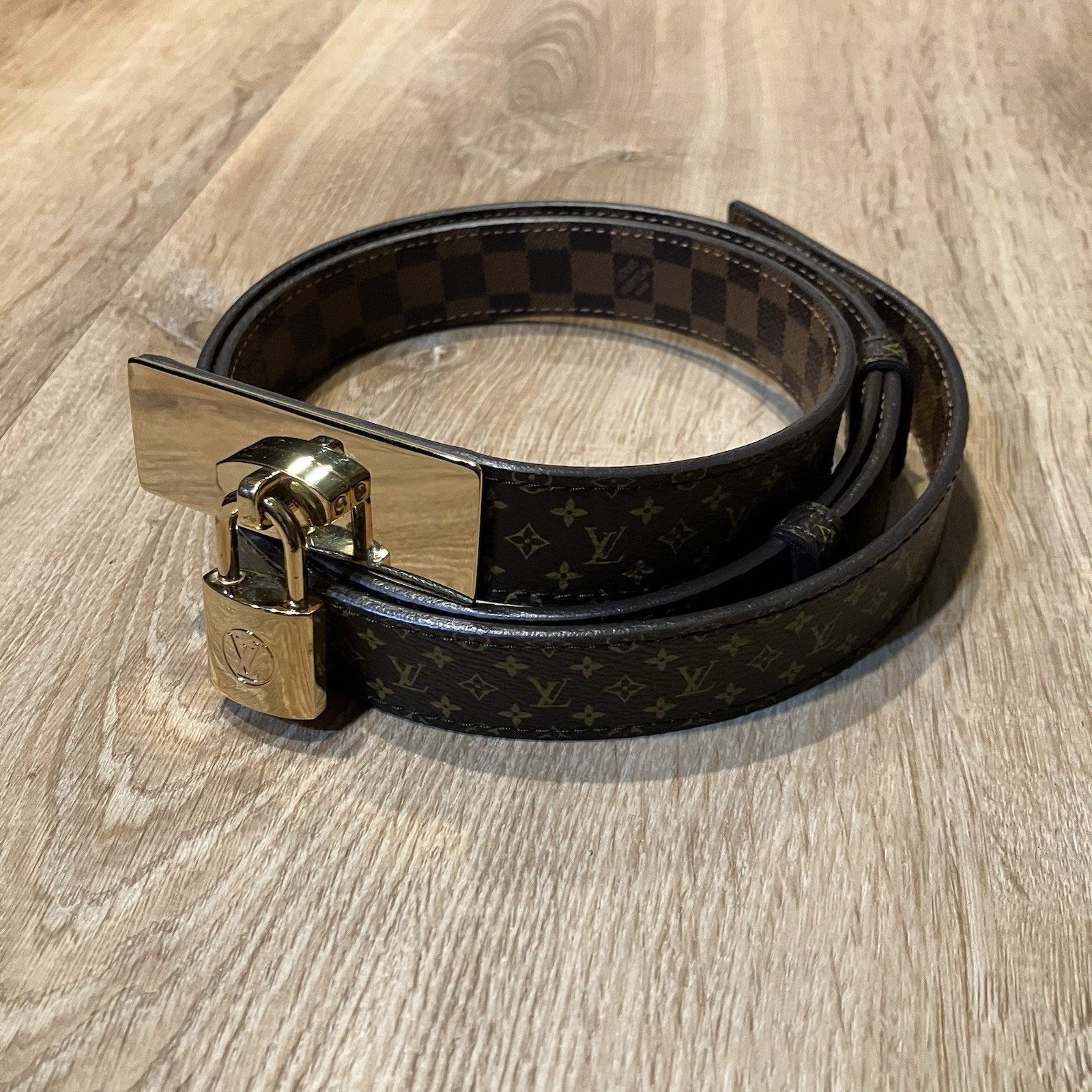 Louis Vuitton Louis Vuitton Lock Me Padlock Kelly Belt Monogram LV Brown Size ONE SIZE - 3 Thumbnail