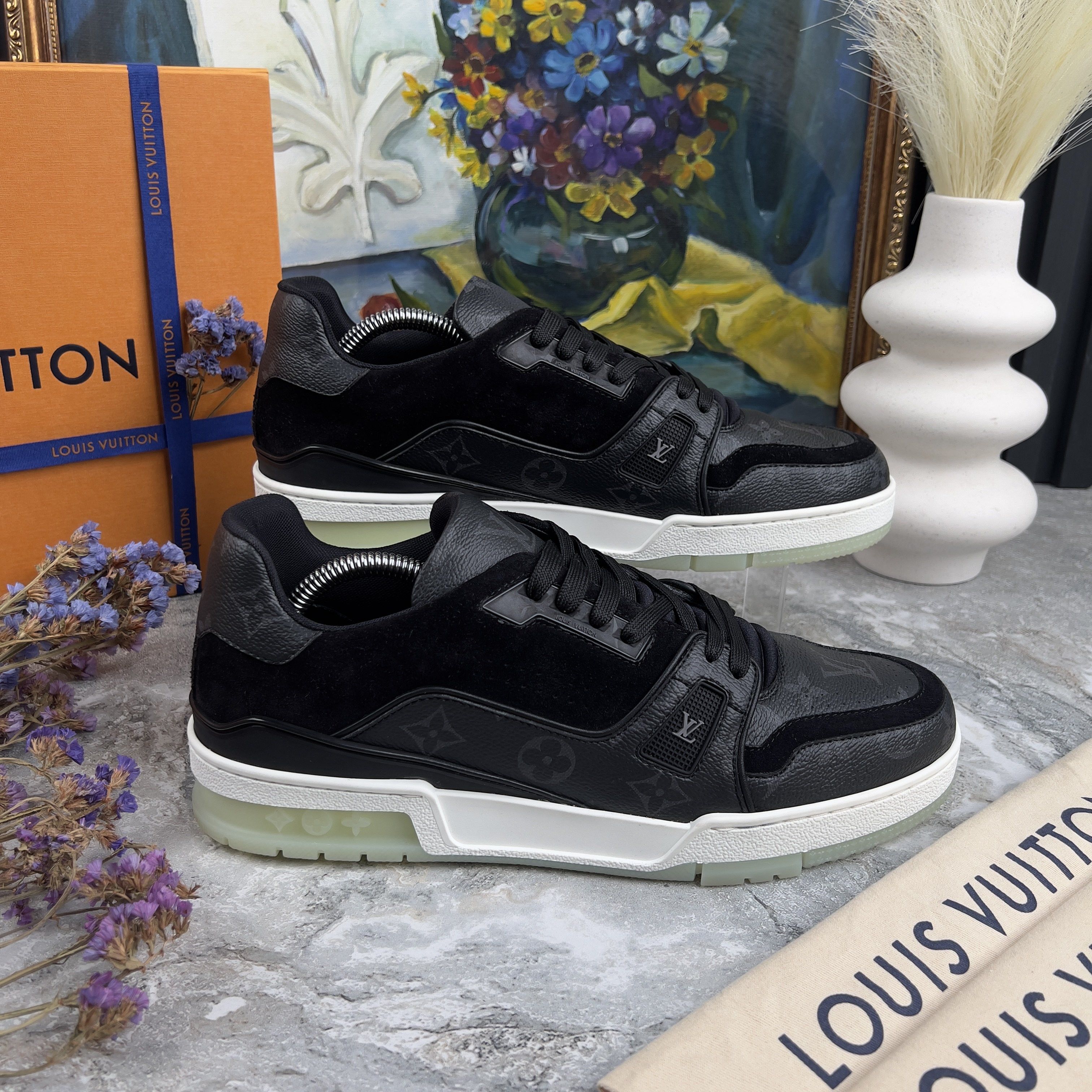 Louis Vuitton LV Trainer Sneakers Monogram Eclipse Black Suede Size US 9 / EU 42 - 6 Thumbnail