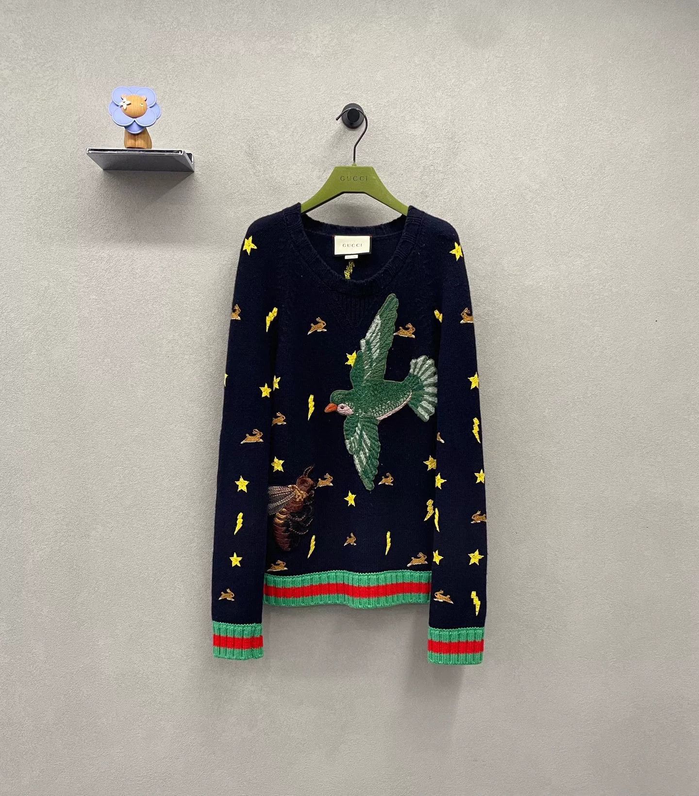 Gucci Gucci Embroidered Print Sweater Size S / US 4 / IT 40 - 1 Thumbnail