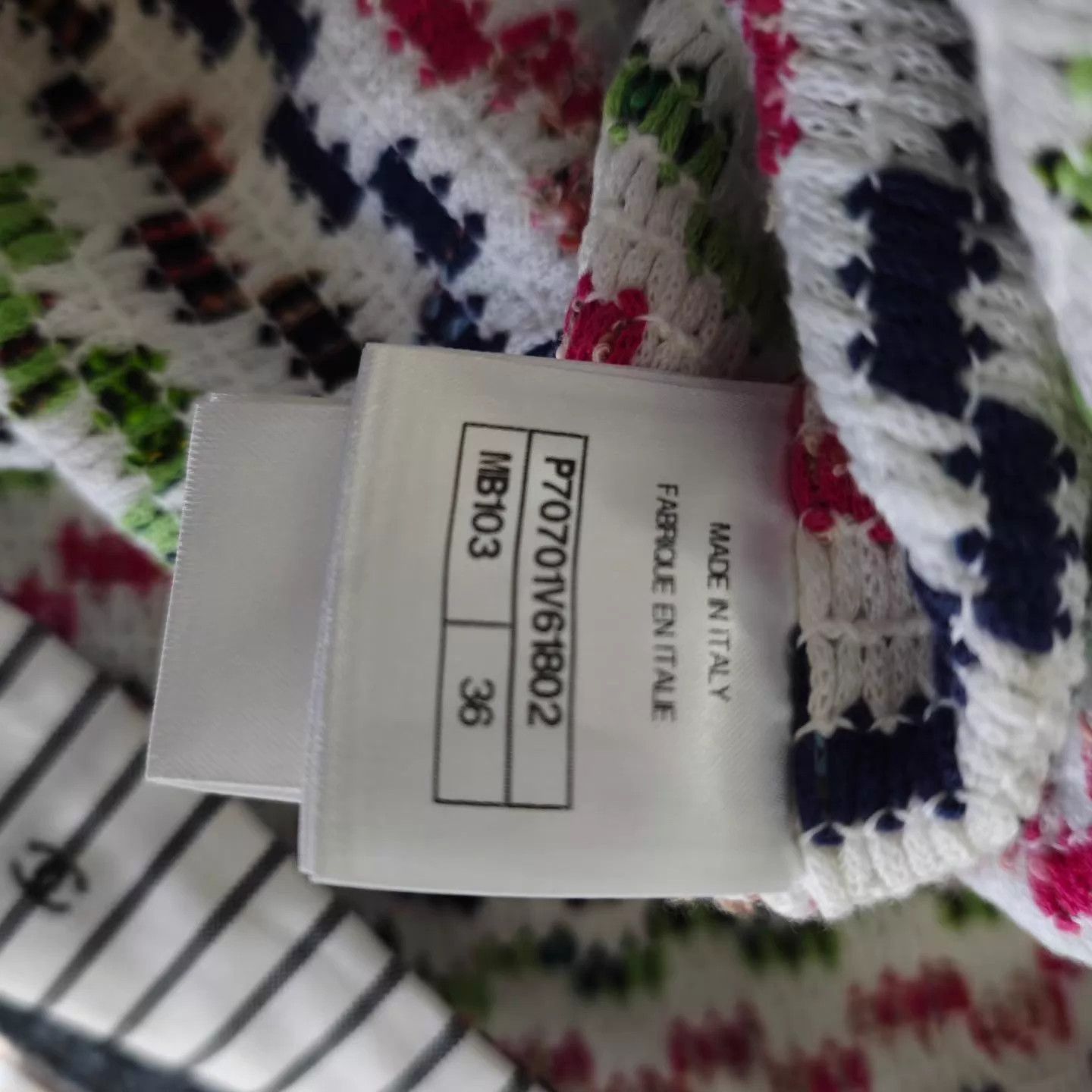 Chanel Chanel Allover White Wool Paneled B&W Stripe Short Jkt 36 Size XS / US 0-2 / IT 36-38 - 6 Thumbnail