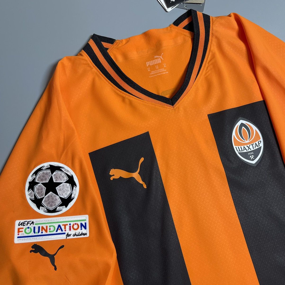 Puma × Vintage NWT SHAKHTAR PUMA 2022/2024 FOOTBALL HOME JERSEY #10 MUDRYK Size US XL / EU 56 / 4 - 4 Thumbnail