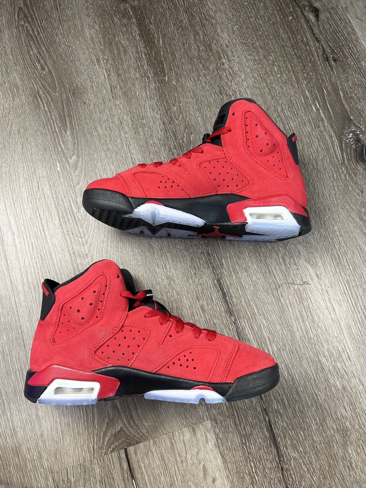 Air Jordan Retro “Toro Bravo” **PRE-OWNED**